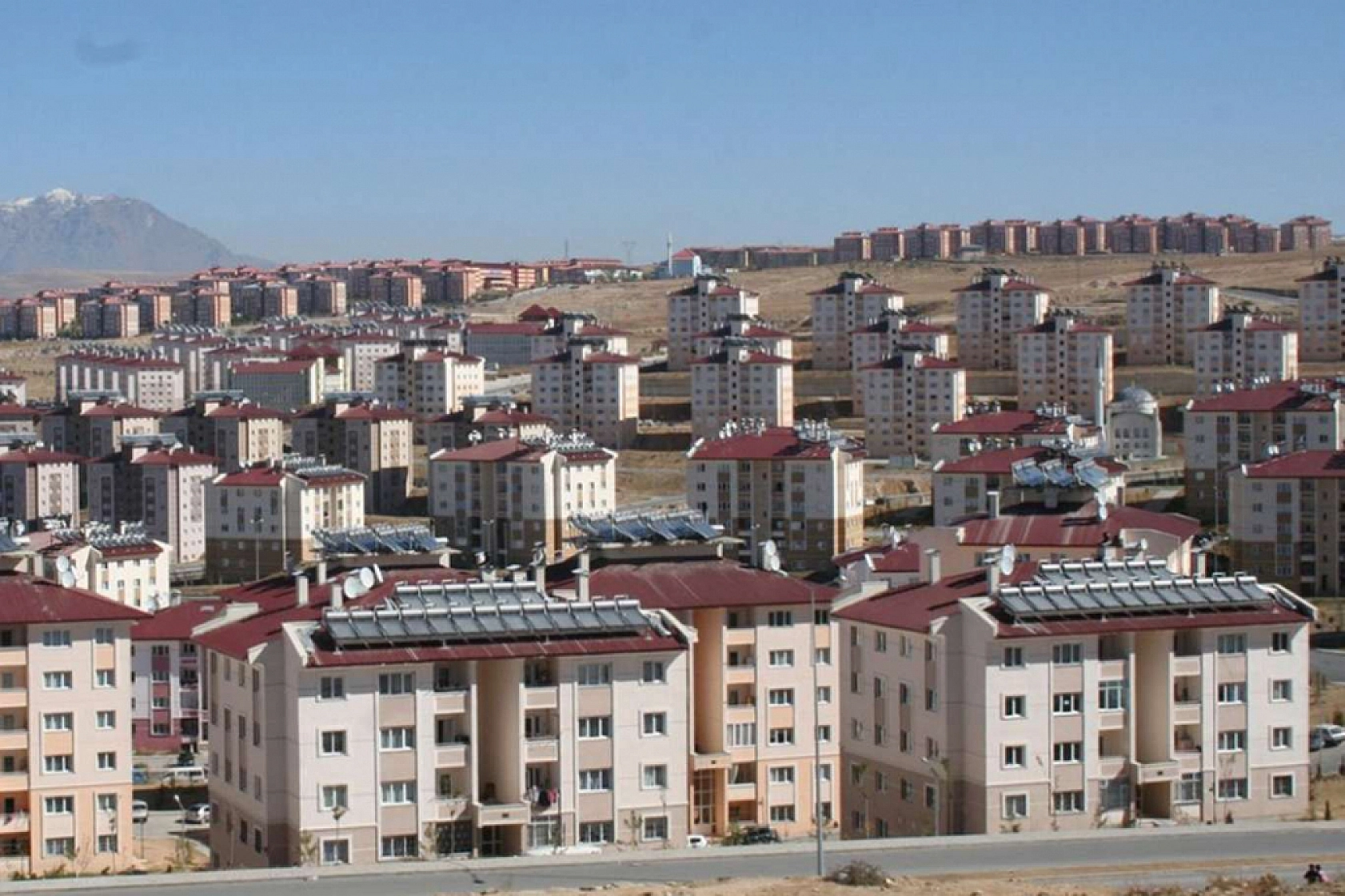 Elazığ Belediyesi'nin Konutları İhaleyle Kapış Kapış Satıldı!