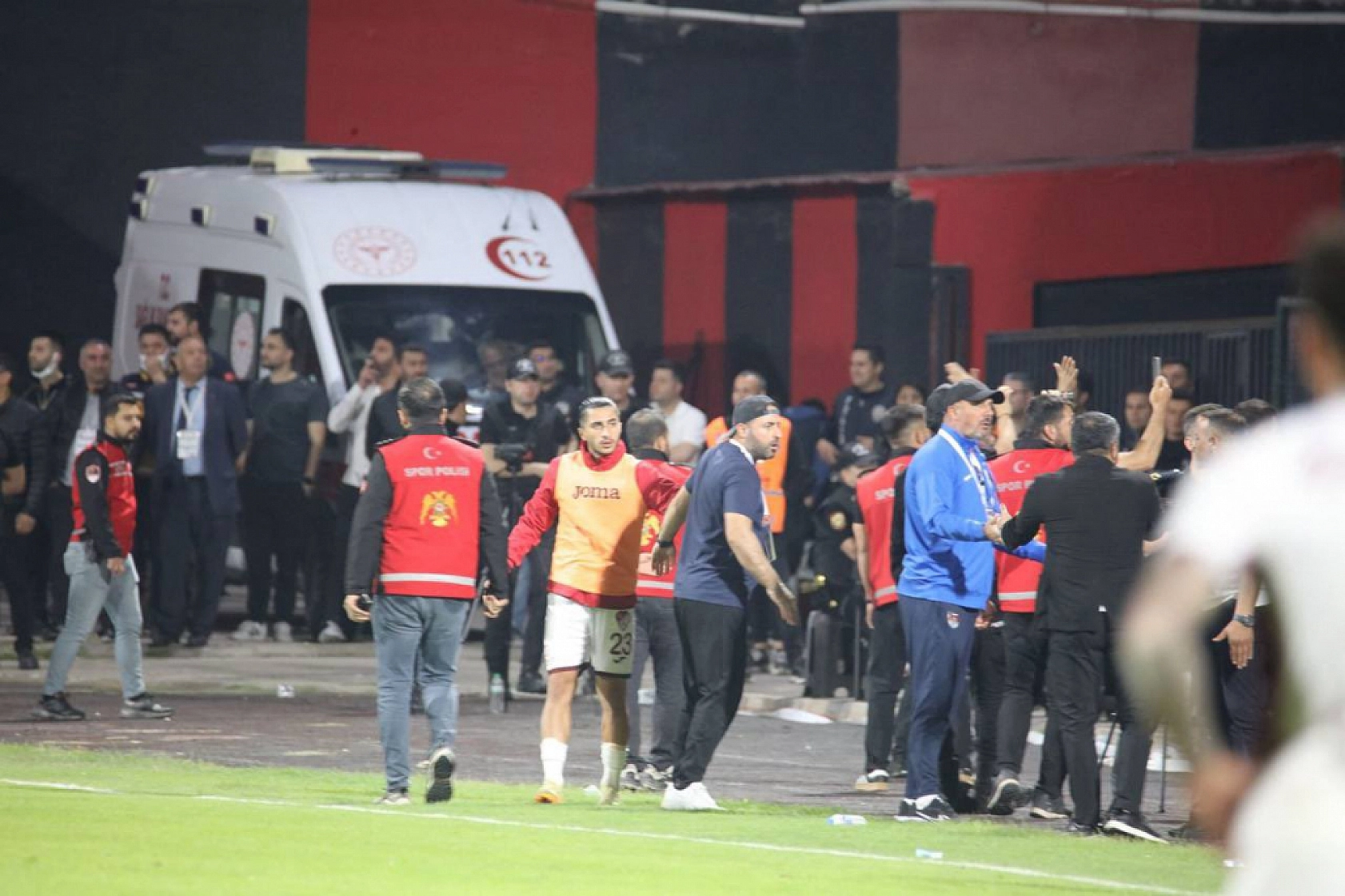 Futbol'da Kara Gece!