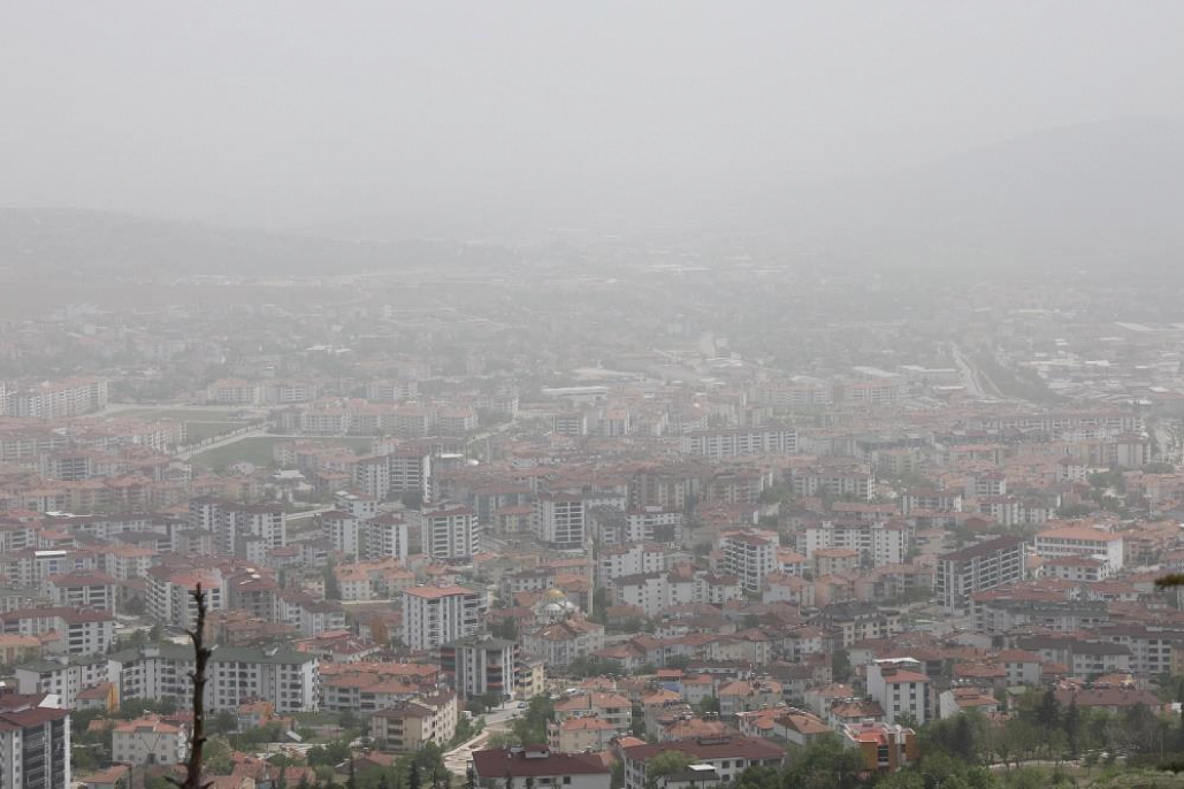 Elazığ'ı Bir Haftadır Terk Etmedi!