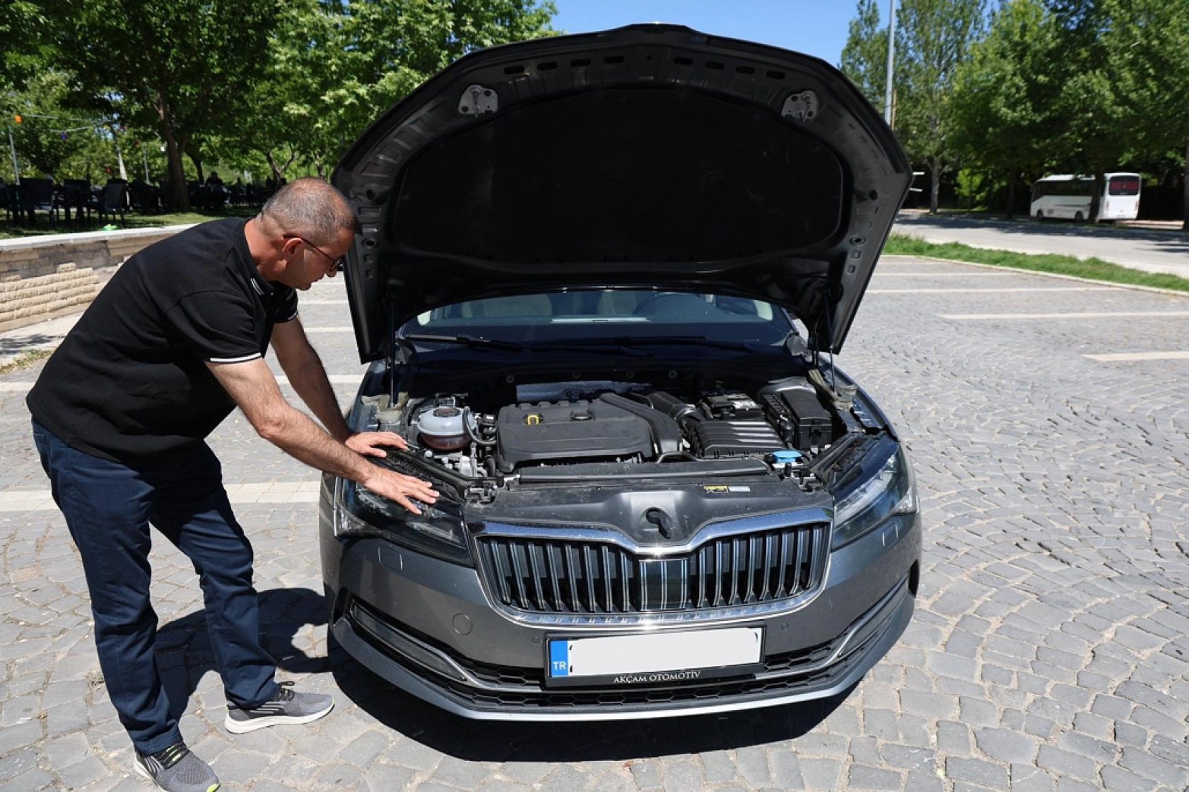 Elazığ'da 2,5 Milyon Liralık otomobilde şok: Kilometresi düşük denildi, 150 bin çıktı
