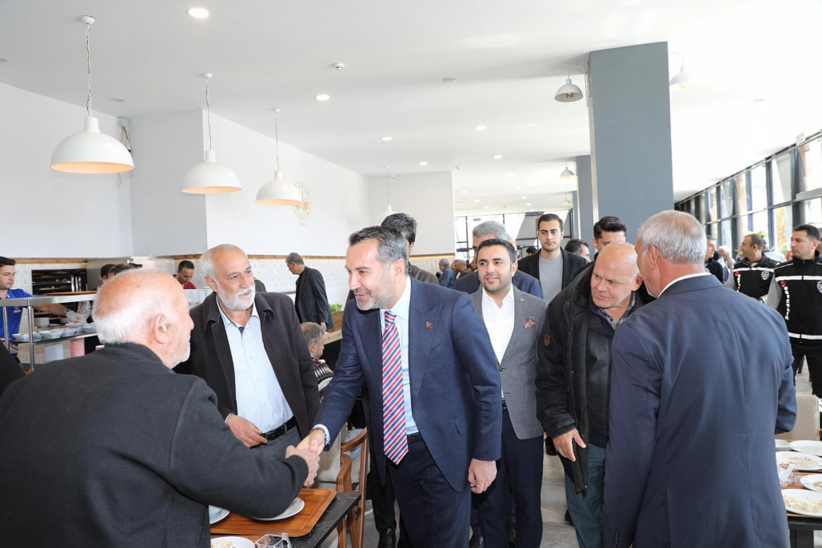 Elazığ'da her kesim artık çok ucuza yiyecek!: Tam 4 Çeşit 50 TL