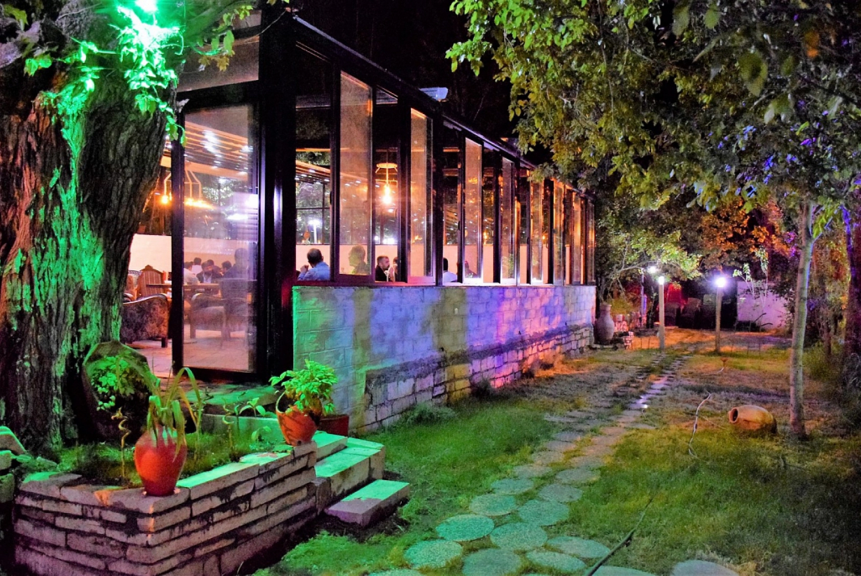 Elazığ'daki bu mekanı gören büyüleniyor: Bu mevsimde gitmeyen pişman oluyor