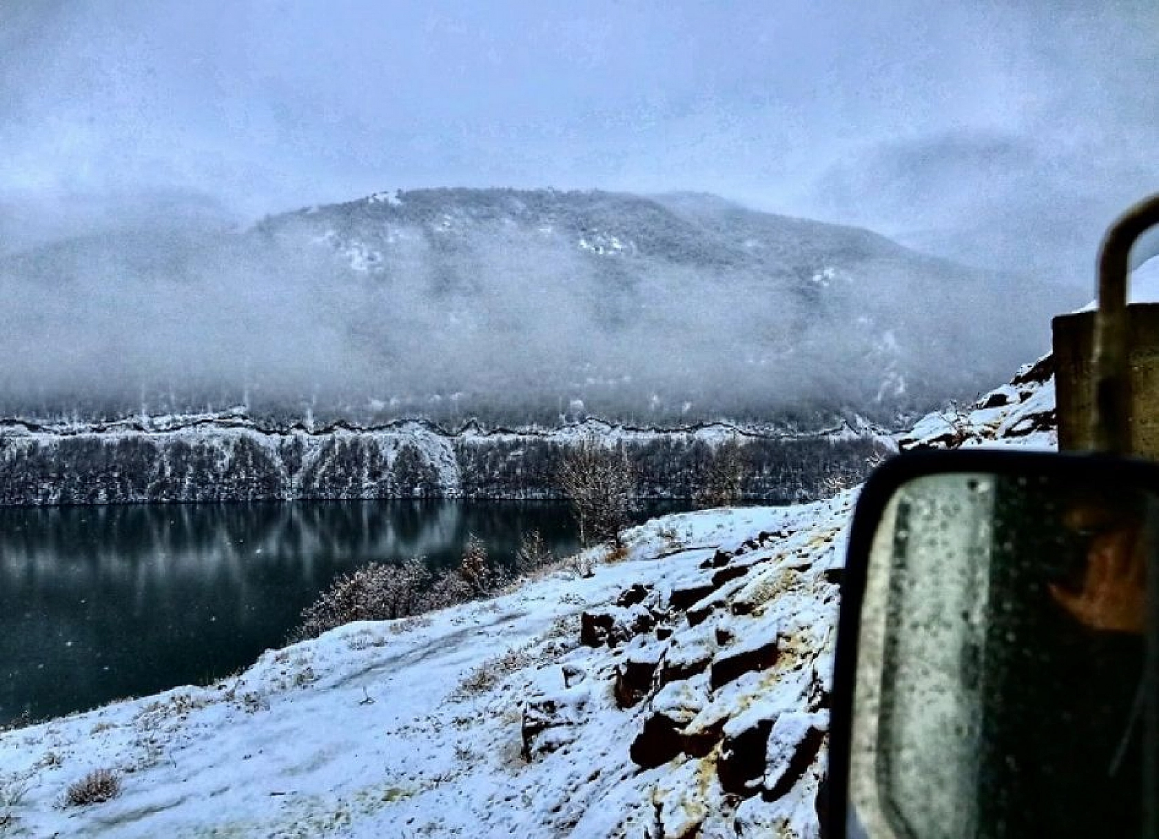 Elazığ-Tatvan arası tren yolculuğundan muhteşem kış manzaraları