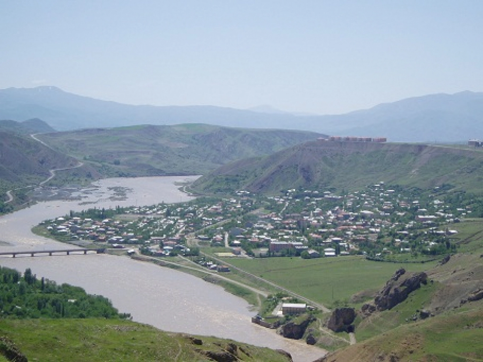 Elazığ'da bu ilçelerin yazın nüfus katlanıyor, kasalar dövizle doluyor! İşte Elazığ'ın gurbetçi cenneti ilçeleri