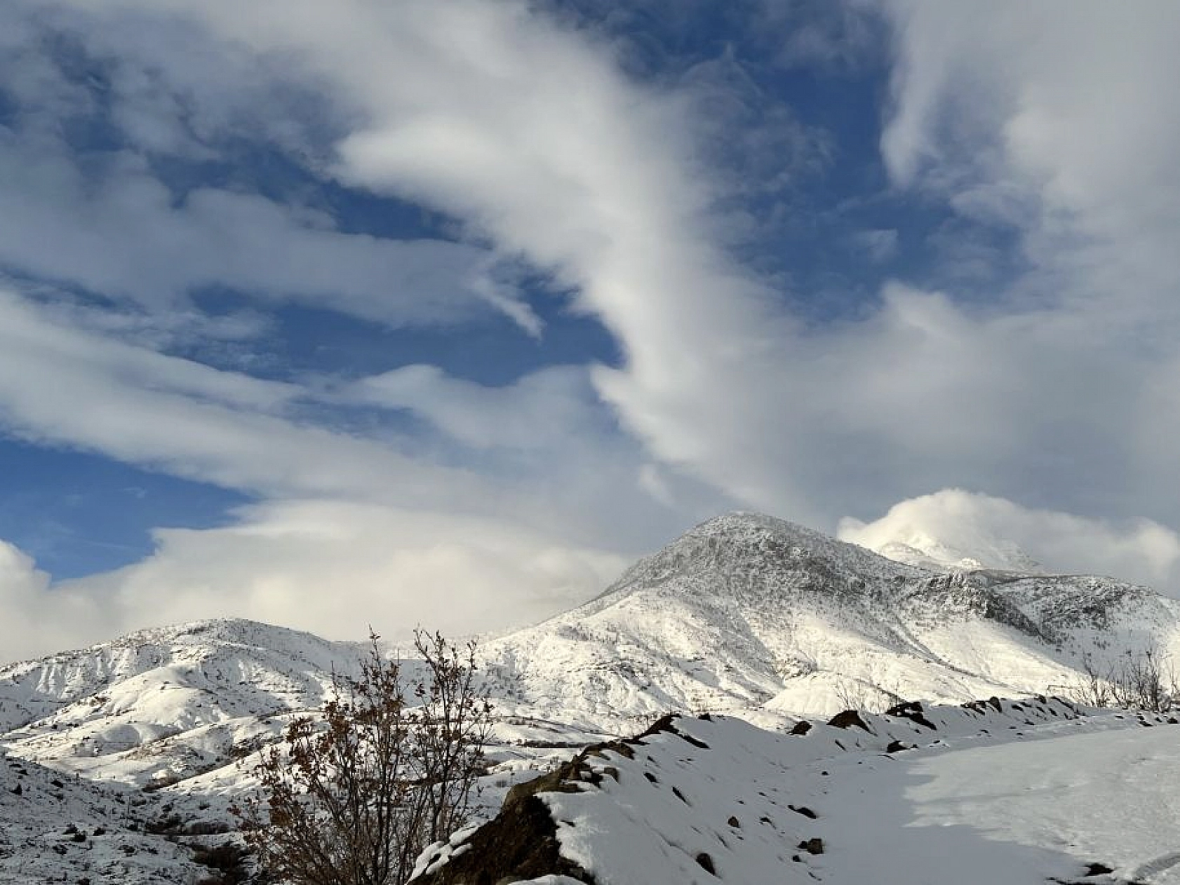 Vali Toraman Paylaştı Arıcak'tan Müthiş Kareler...
