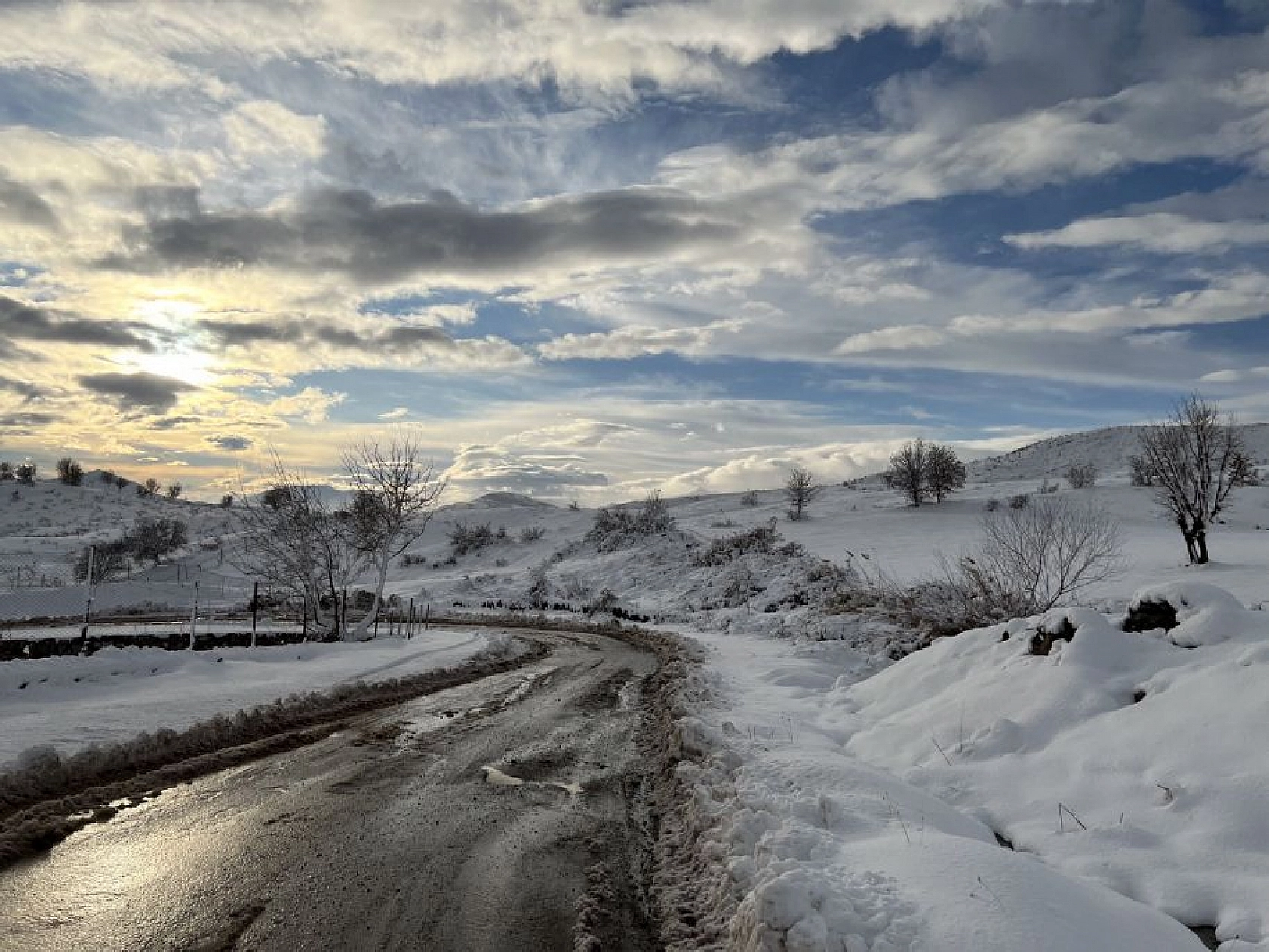 Vali Toraman Paylaştı Arıcak'tan Müthiş Kareler...