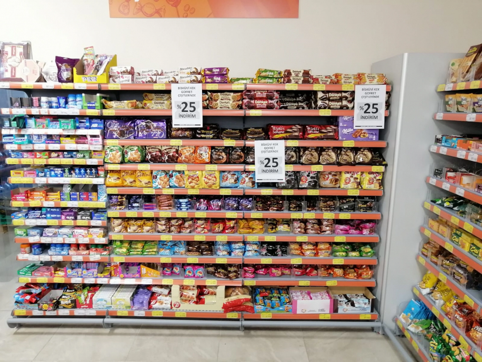 Elazığ'ın Marketi Yine Yaptı Yapacağını: Bu indirimleri duyan oraya koşuyor