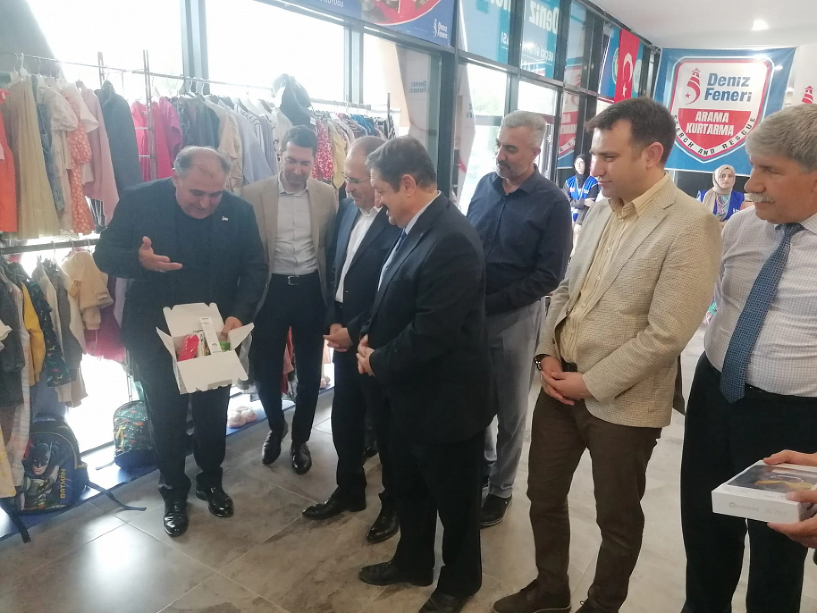 Elazığ'da İhtiyaç Sahibi Aileler İçin Giyim Mağazası Açıldı