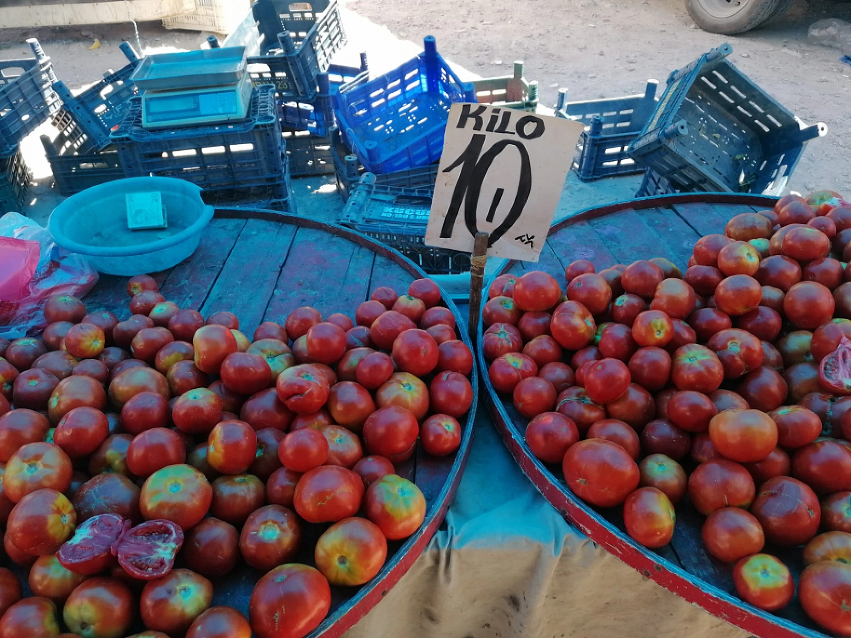 Elazığ'da Fiyatlar Düştü: Semt Pazarları Doldu Taştı!