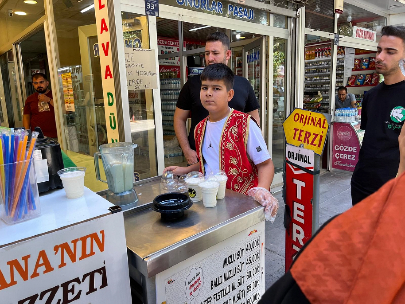 Elazığ'ın Yeni Lezzetinin Önünde Kuyruklar Oluşuyor, Elazığlılar Bu Tadı Beğendi