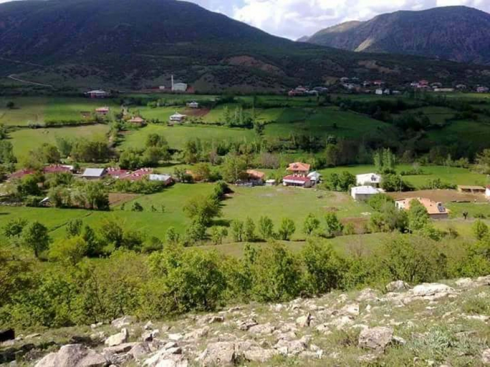 Elazığ'da Geleceğin Yıldızı Olmaya Aday Olan Bu Köy, Görenleri Büyülemeye Devam Ediyor!