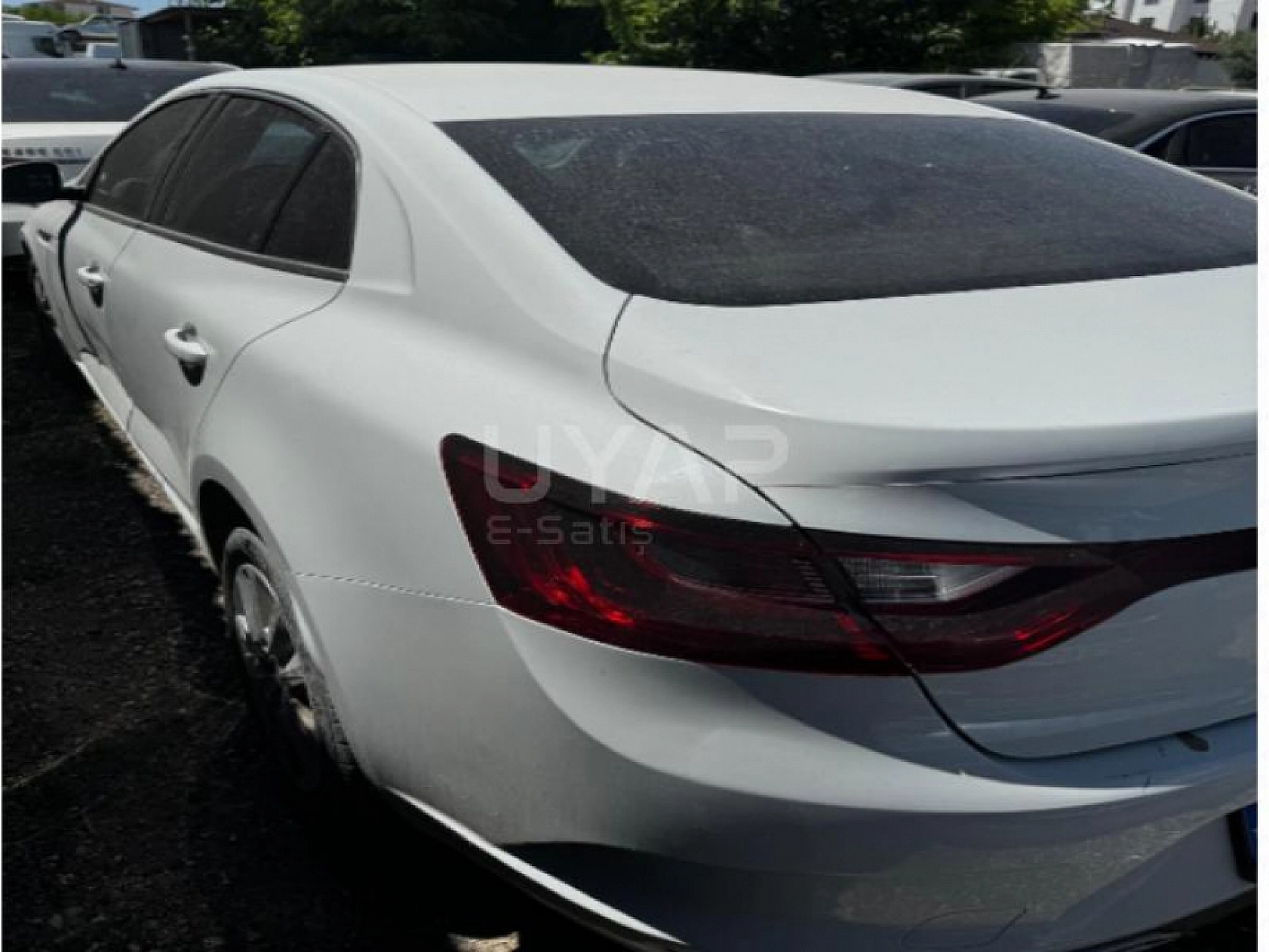 Elazığ'da otomobil sahibi olmak isteyenler dikkat! İcradan satışa çıkarıldı… 2021 Renault Megane yarı fiyatına gidebilir!