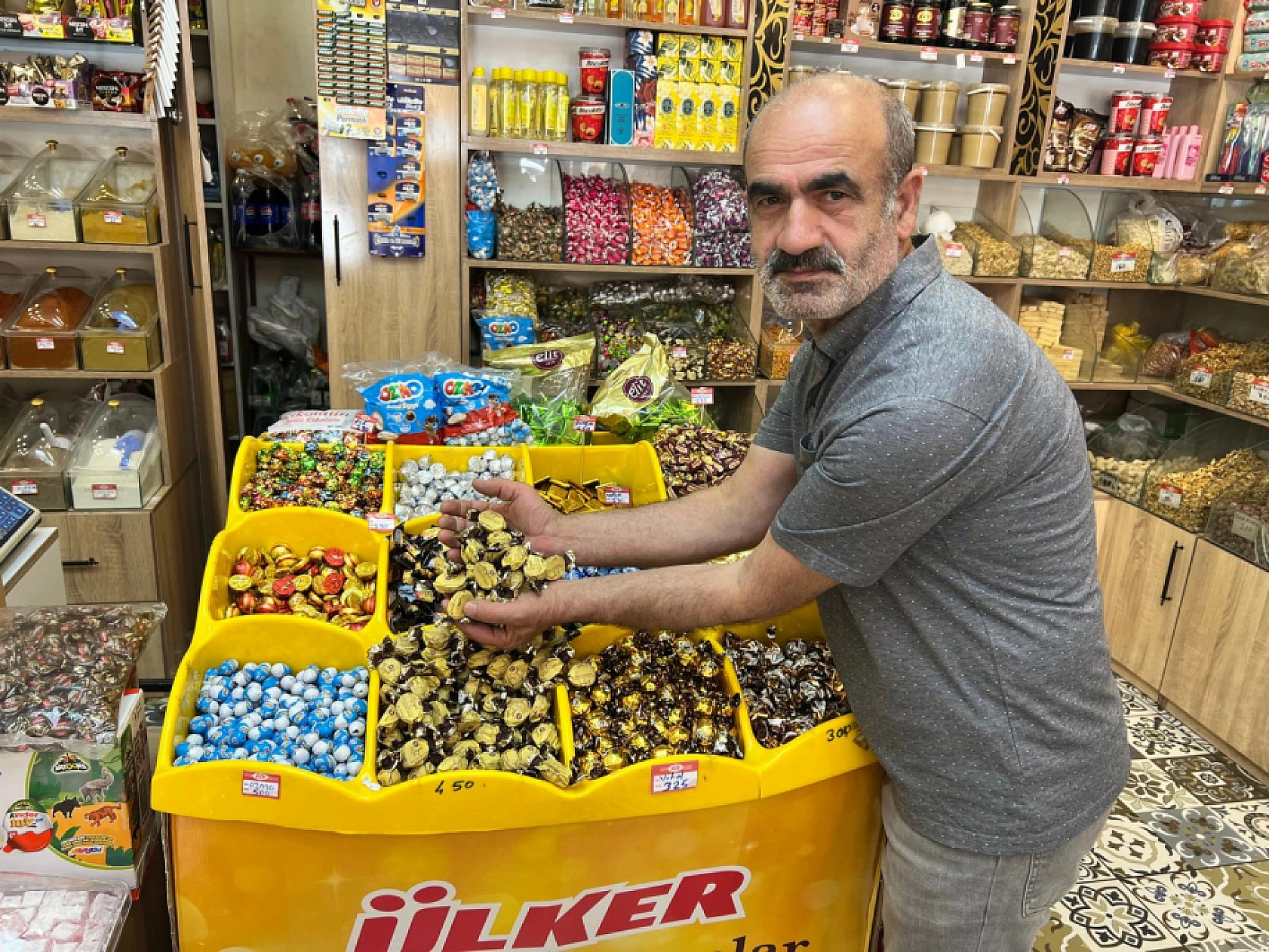 Elazığ'da Tezgahlar Rengarenk: Bu Bayram Cep Yakacak!