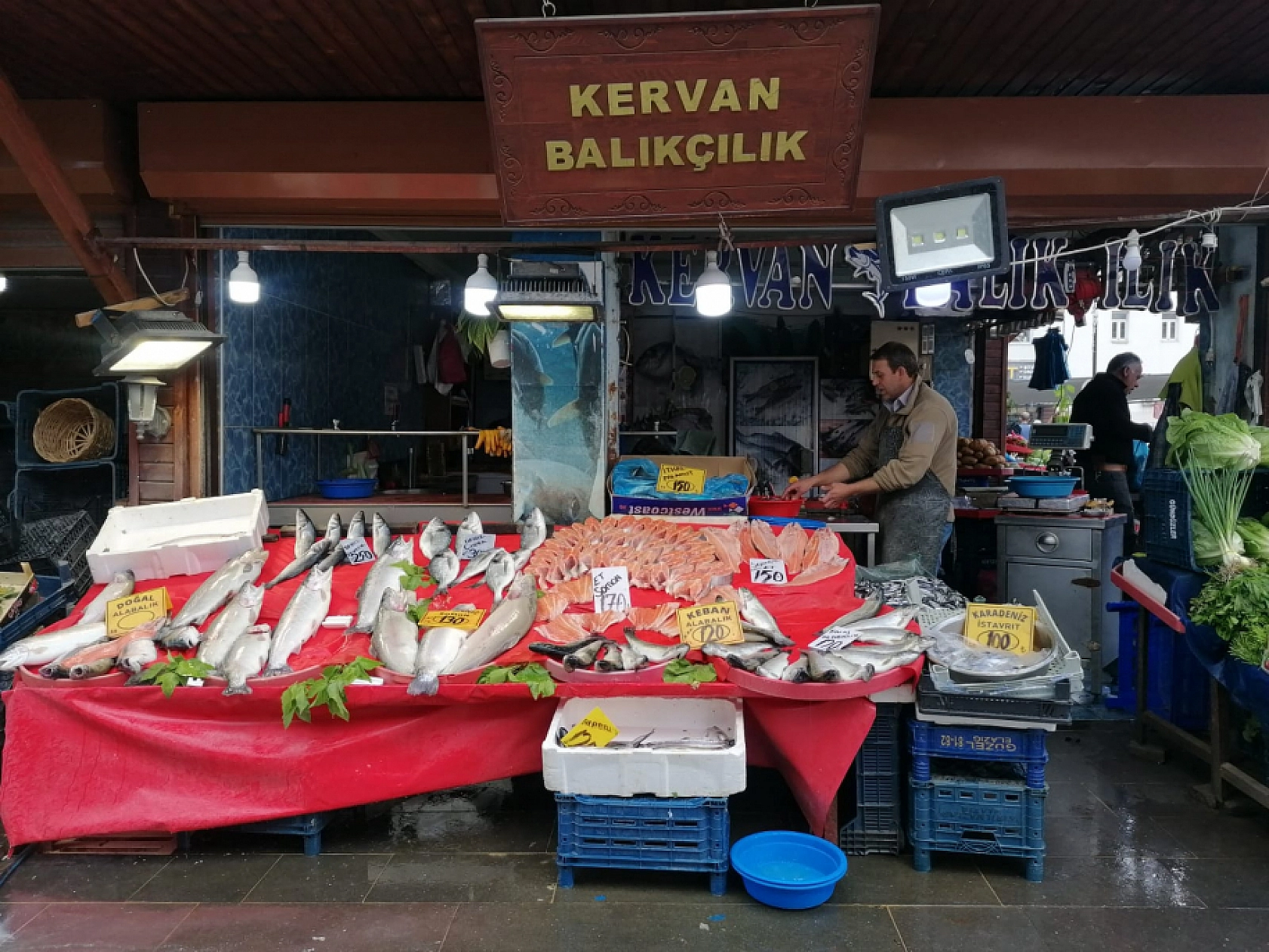 Elazığ'da Fiyatları Sabit Kaldı, Alıcı Bulamadı! Vatandaşlar Yüzüne Bakmıyor