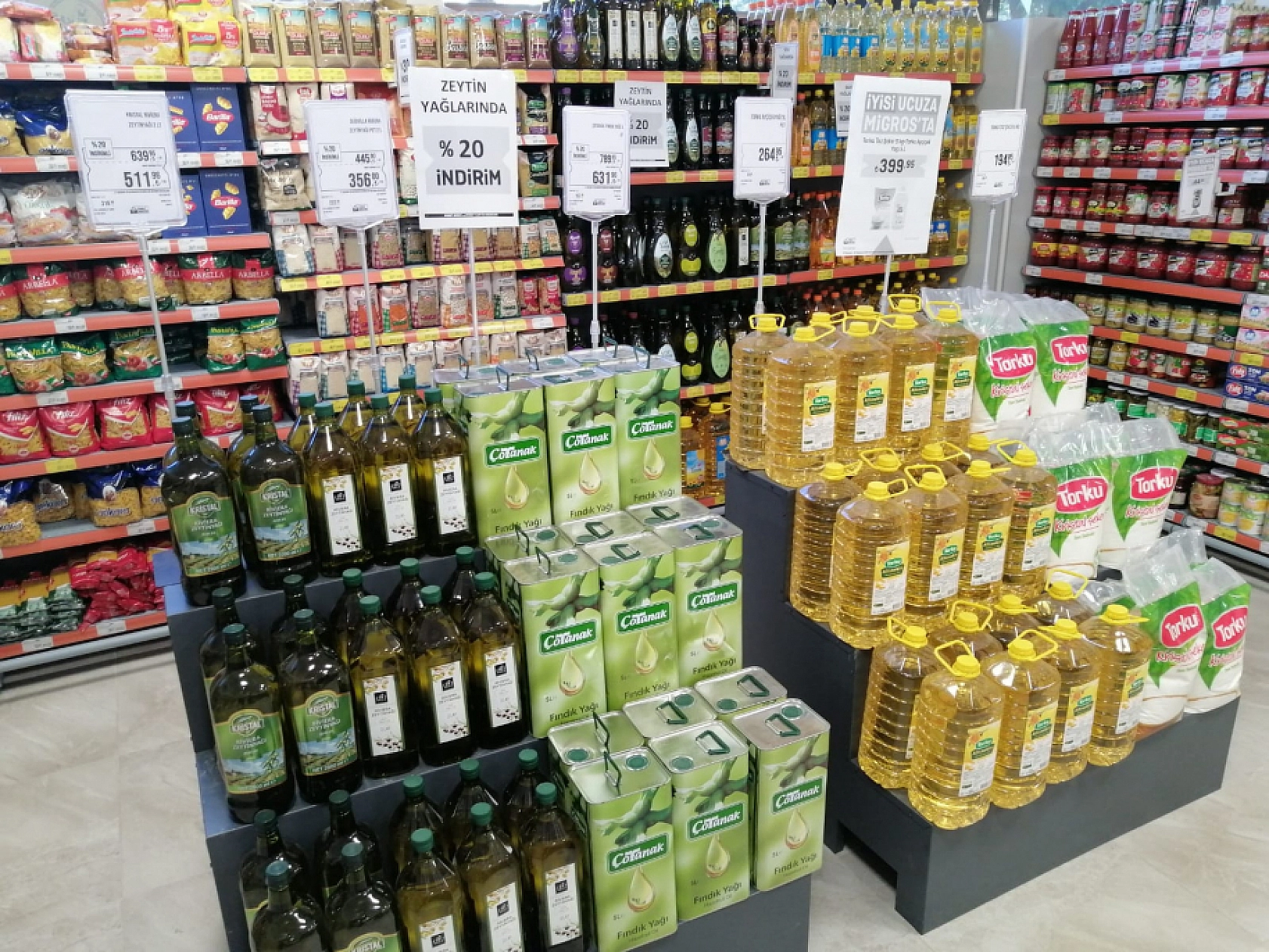 Elazığ'ın İndirimiyle Ünlü Marketi Yine Yapacağını Yaptı: Ya Yetişirsiz Ya Yetişemezsiz