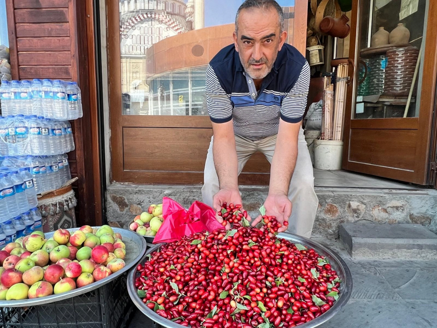 Elazığ'da Kilosu 70 Liradan Satılıyor İçinde Bütün Vitaminleri Bulunduruyor
