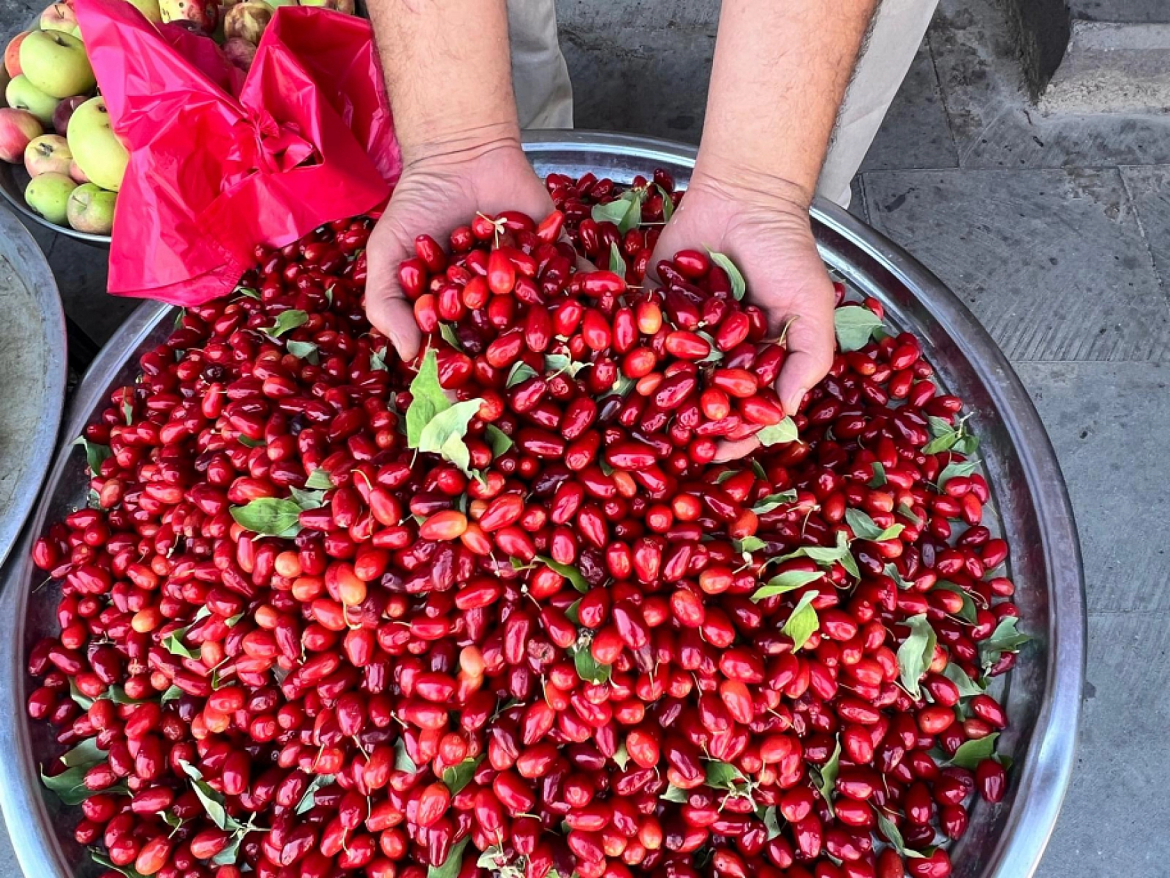 Elazığ'da Kilosu 70 Liradan Satılıyor İçinde Bütün Vitaminleri Bulunduruyor