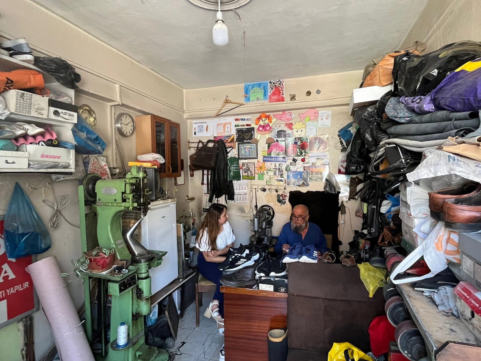 Elazığ'da Ufacık Dükkana Sığdırılan Yarım Asır