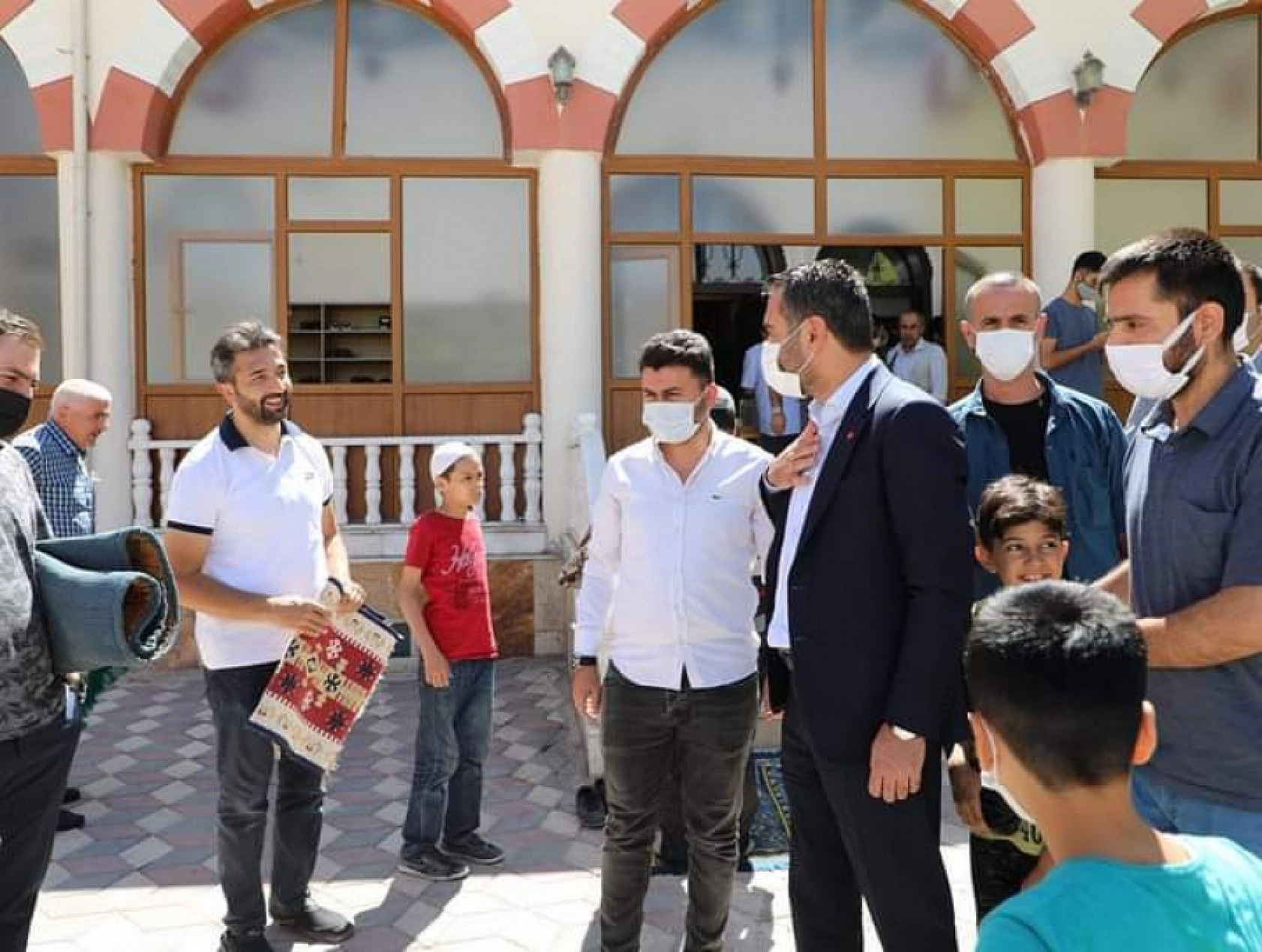 Yaptıklarıyla herkesin gönlüne girdi... Elazığ'da bu adama kimse rakip olamıyor!