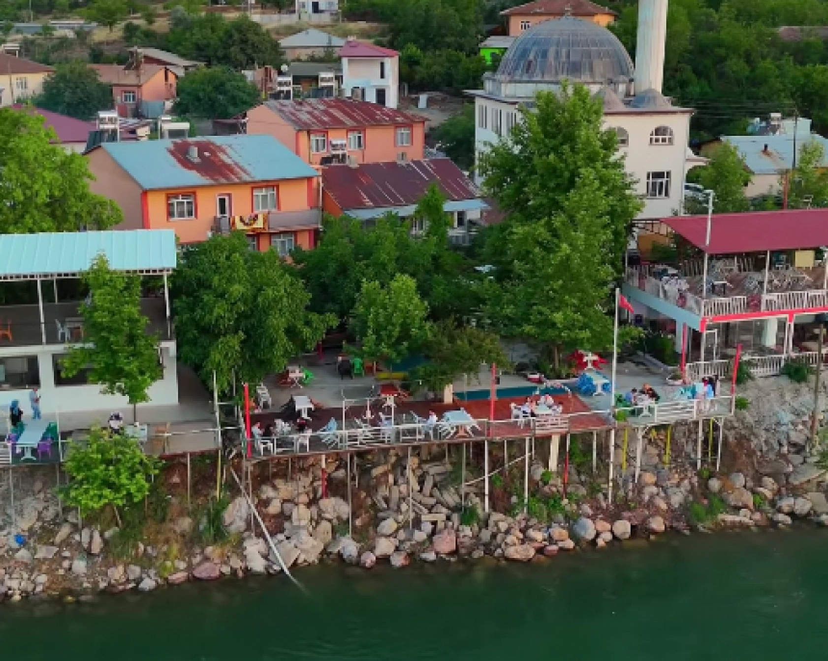 Ne Bodrum, ne Sivrice Elazığ'daki bu mekanı gören oraya koşuyor: Aramadan gitmeyin kapıda kuyruklar var