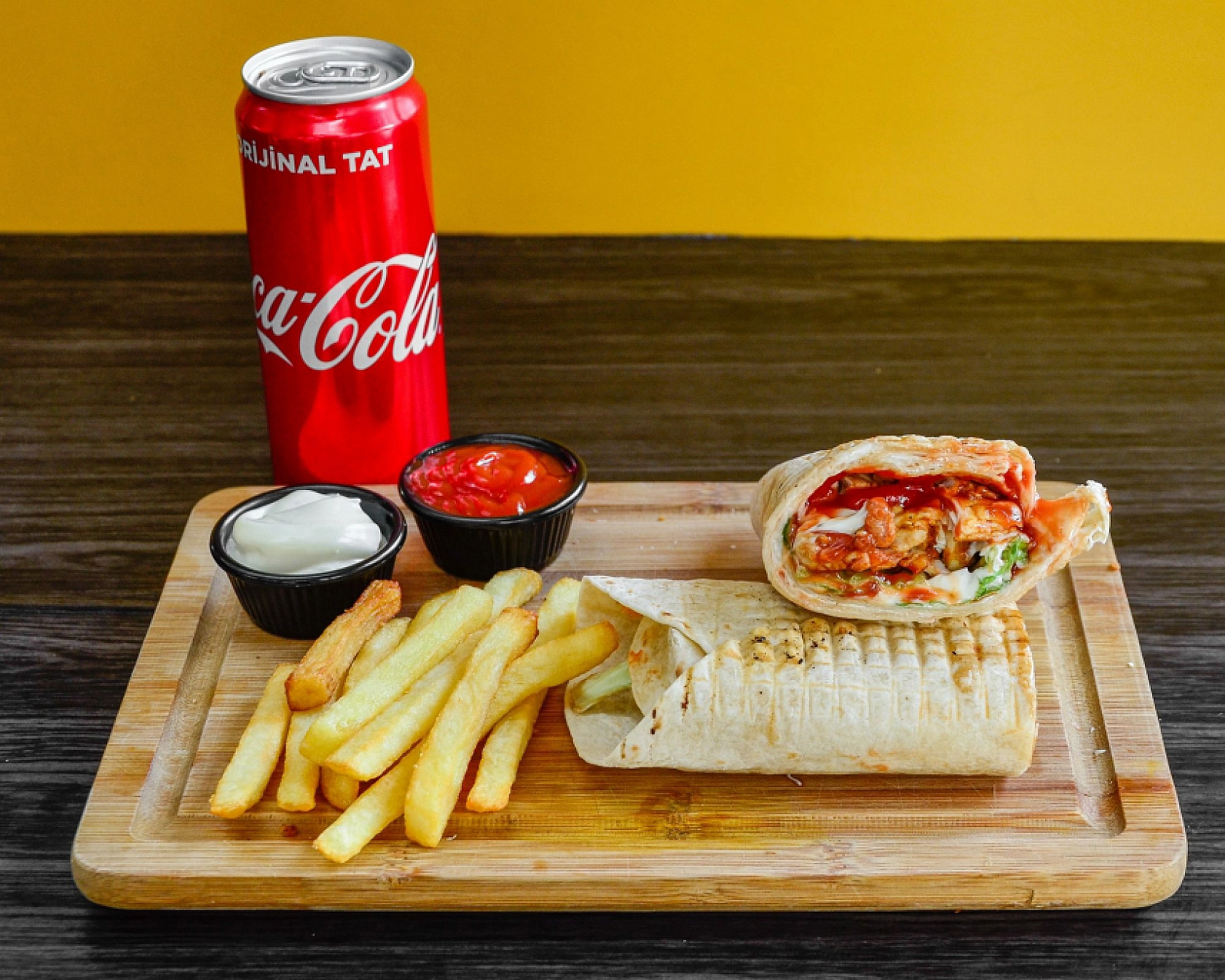 Elazığ'da karnı acıkanlar dikkat: o lokanta ücretsiz yemek dağıtıyor