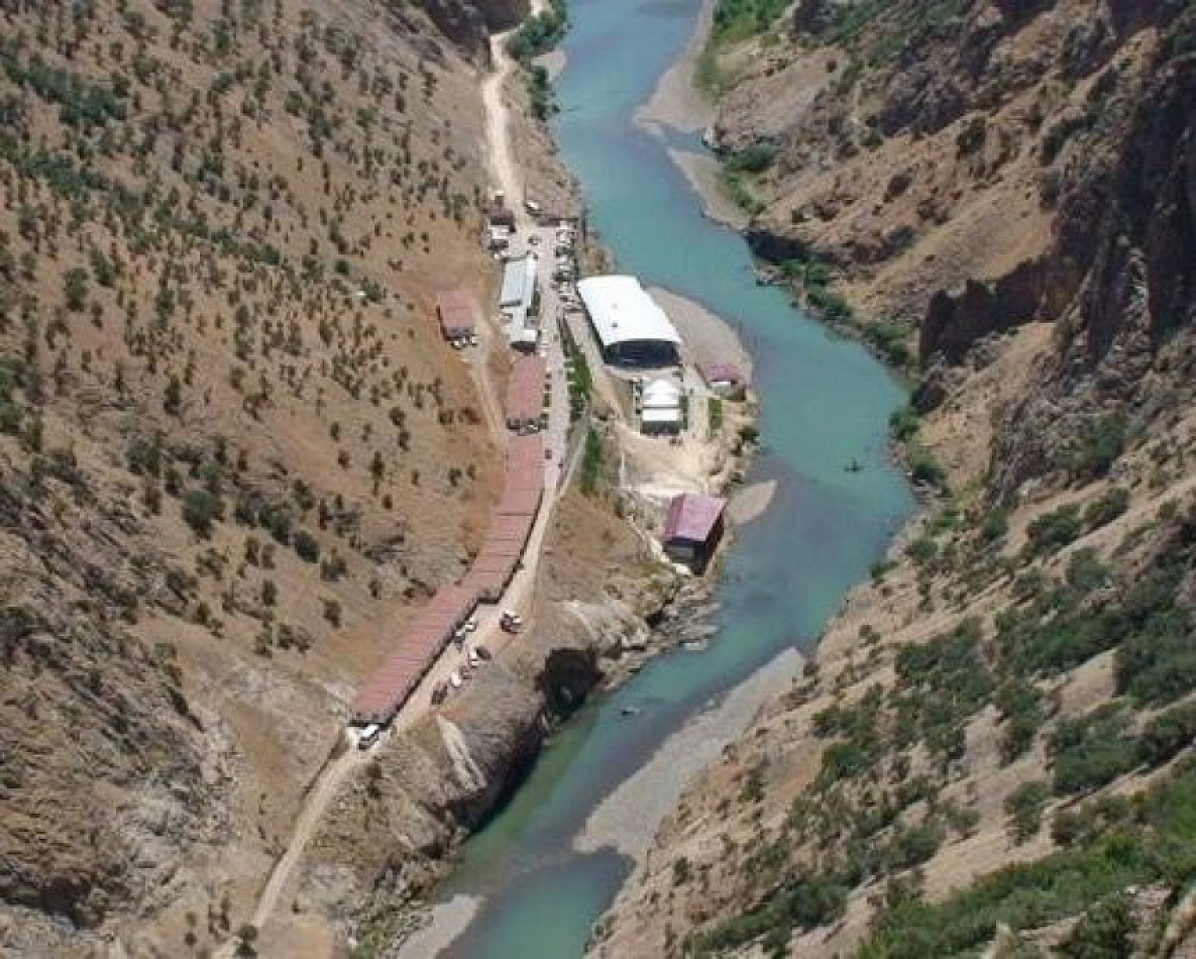 Elazığ'da bu köye giden şifa buluyor! Öyle bir özelliği var ki duyan şaşırıyor...