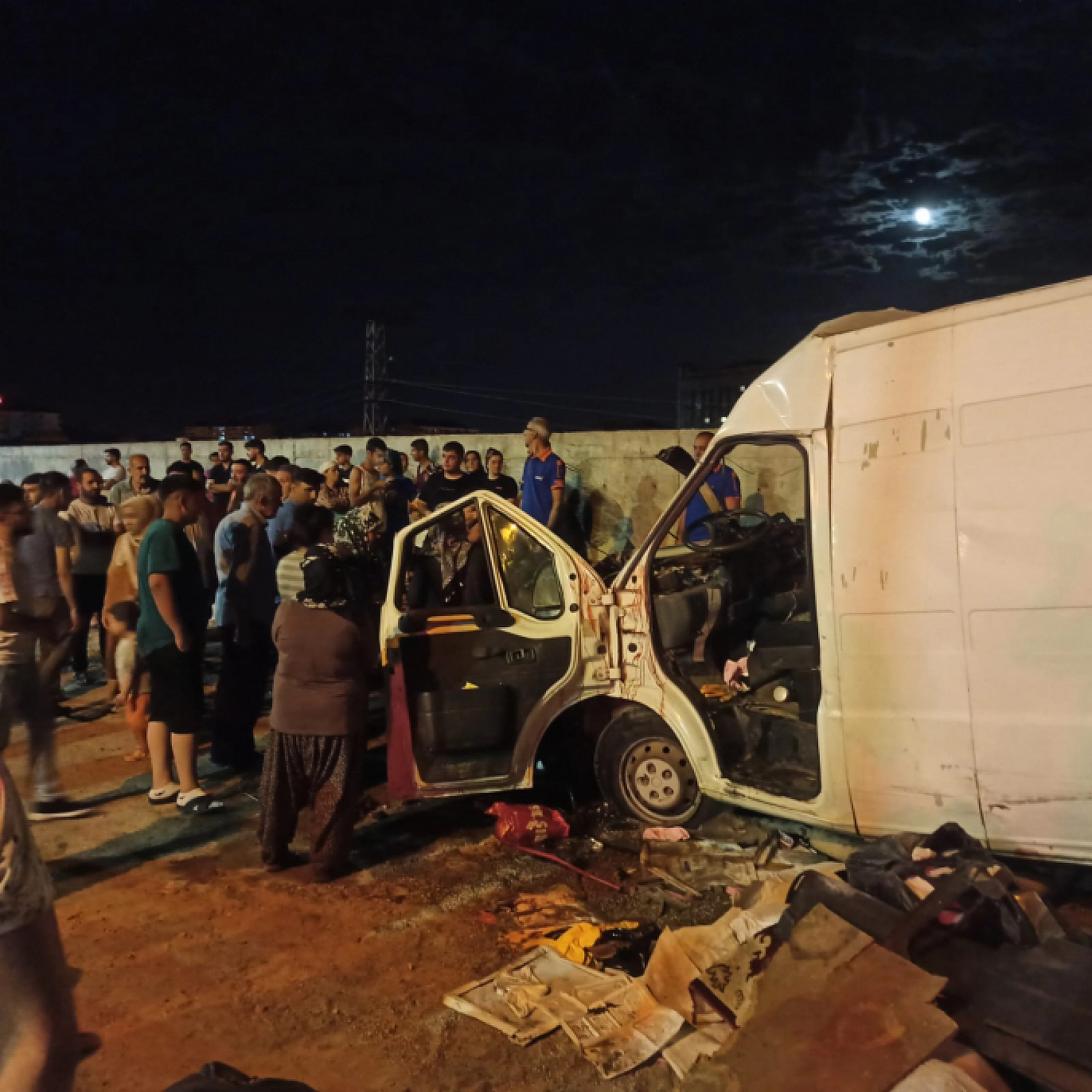 Elazığ'daki Korkunç Kazada Olay Yerinden İlk Görüntüler