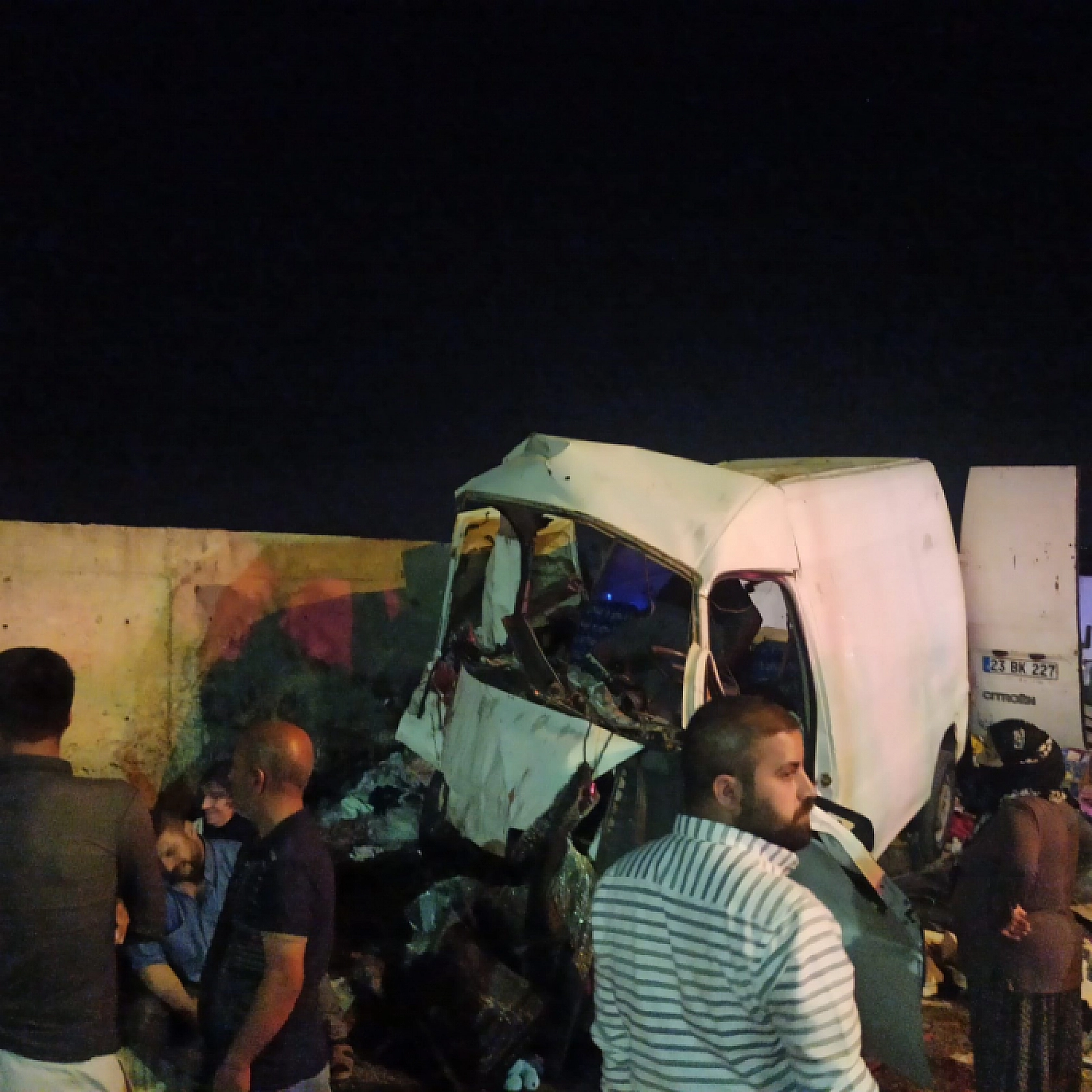 Elazığ'daki Korkunç Kazada Olay Yerinden İlk Görüntüler