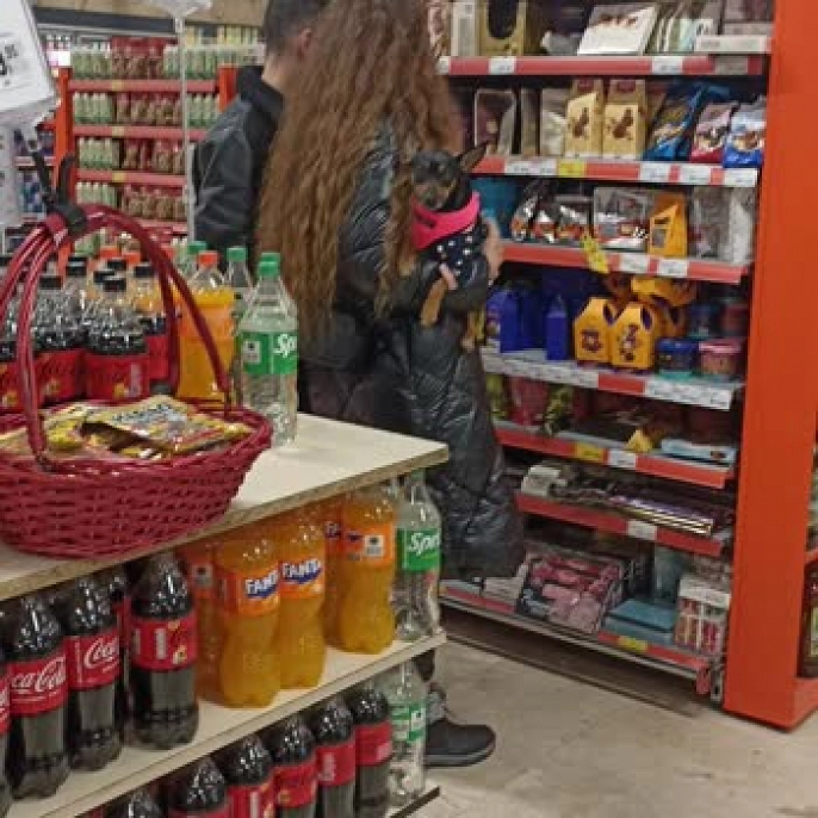 Elazığ'daki Bu Marketten Çılgın İndirimler: Uzun Kuyruklara Hazır Olun