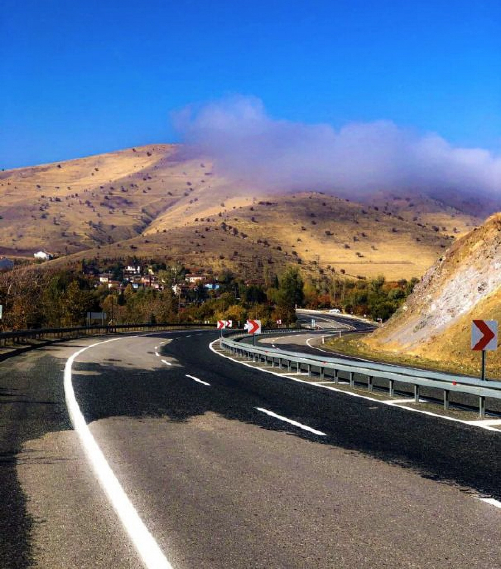 Doğunun gizli denizi Hazar Gölünde sonbahar güzelliği
