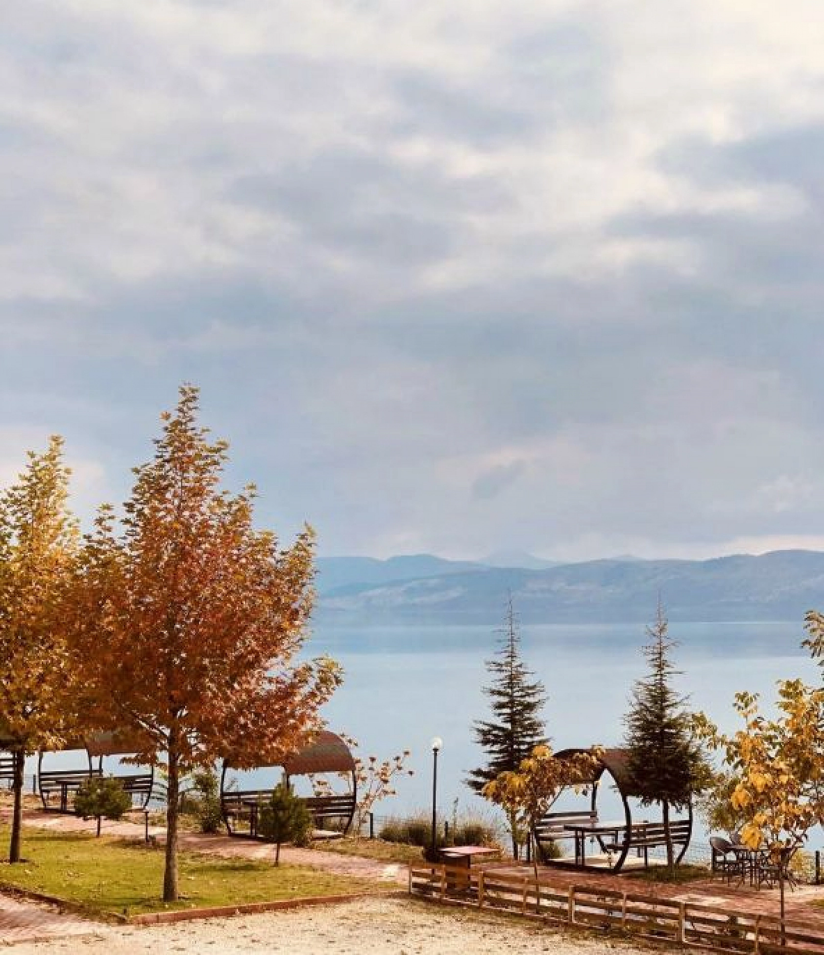 Doğunun gizli denizi Hazar Gölünde sonbahar güzelliği