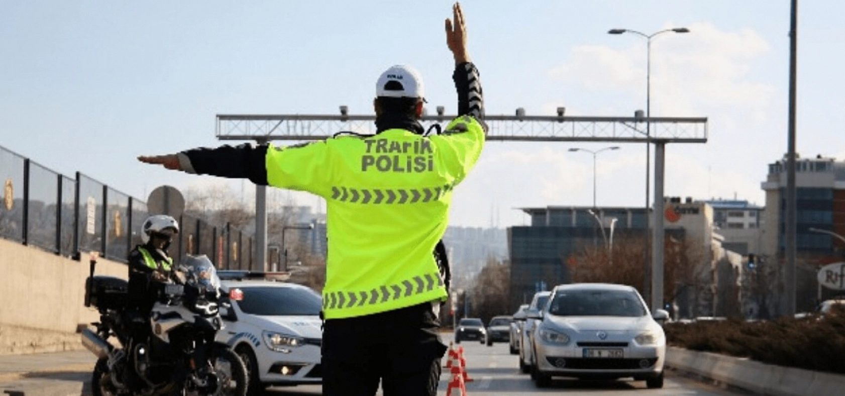 Trafikte yeni dönem resmen başladı! Bu hatalar cebinizi boşaltabilir