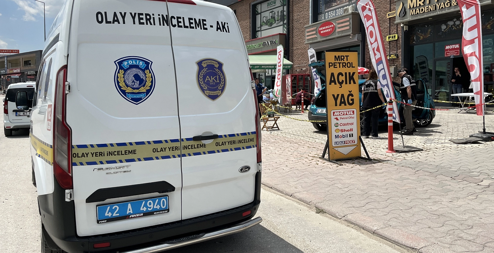 Son Dakika! Konya'da kafeyi kurşunladılar! Bırakıp kaçtılar...