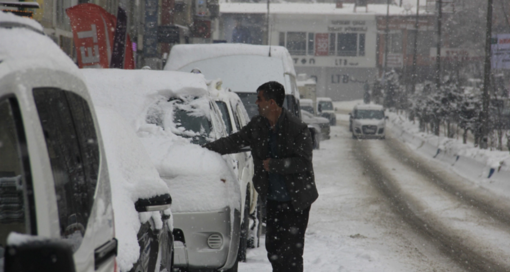 Herkes Bunu Bekliyordu! Elazığ'ın Beyaza Bürüneceği Tarih Belli Oldu: Okullar Erken Tatil Olabilir