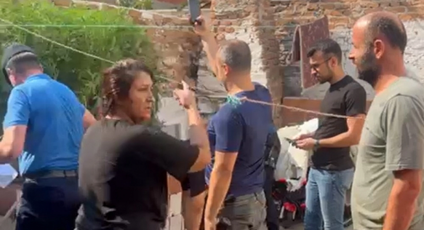 Bahçede Kenevir Yetiştirdi Savunması 'Pes' Dedirtti!