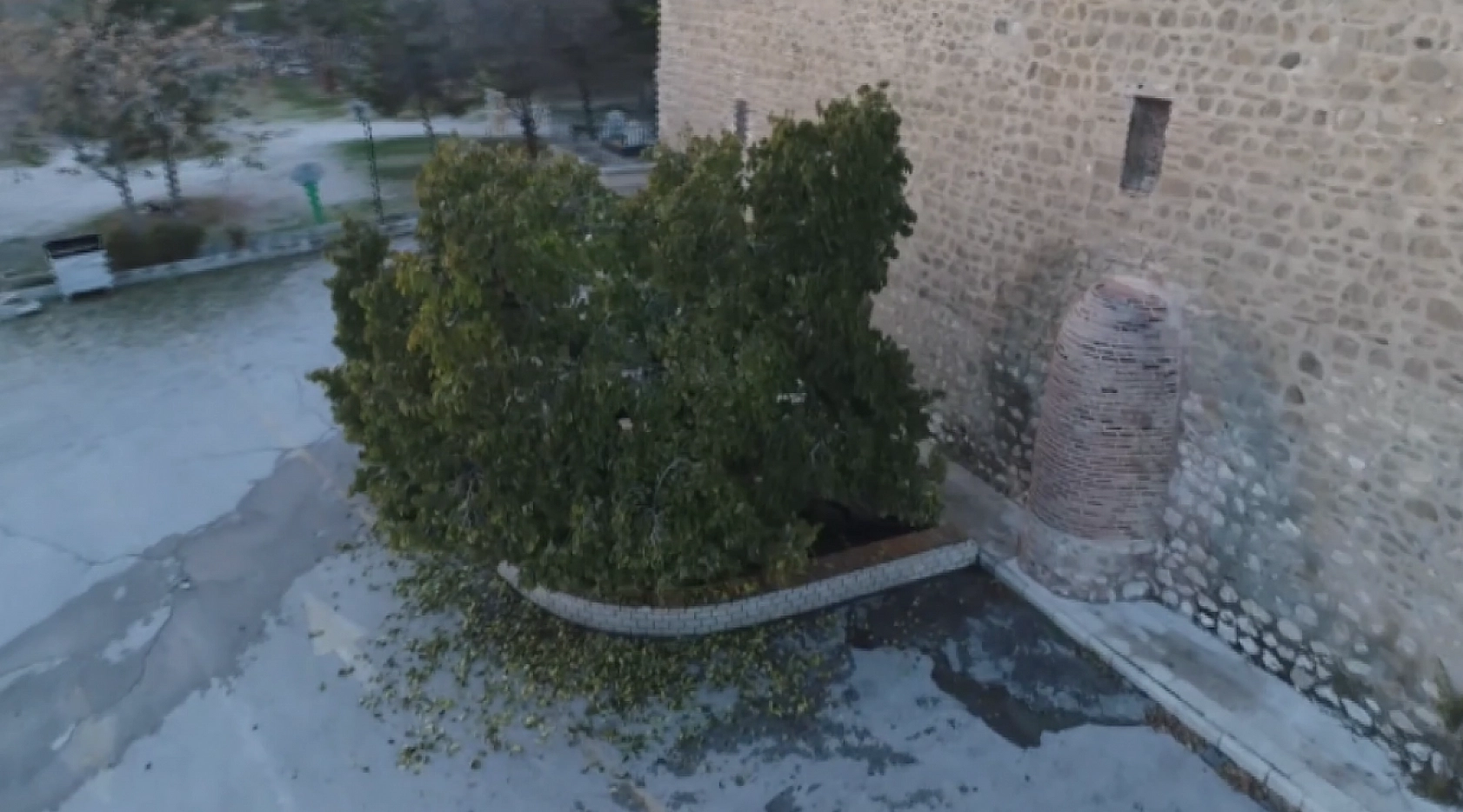 Turistler duyuca hemen telefona sarılıyor! Harput'taki efsaneyi duyduklarında şaşıp kalıyorlar