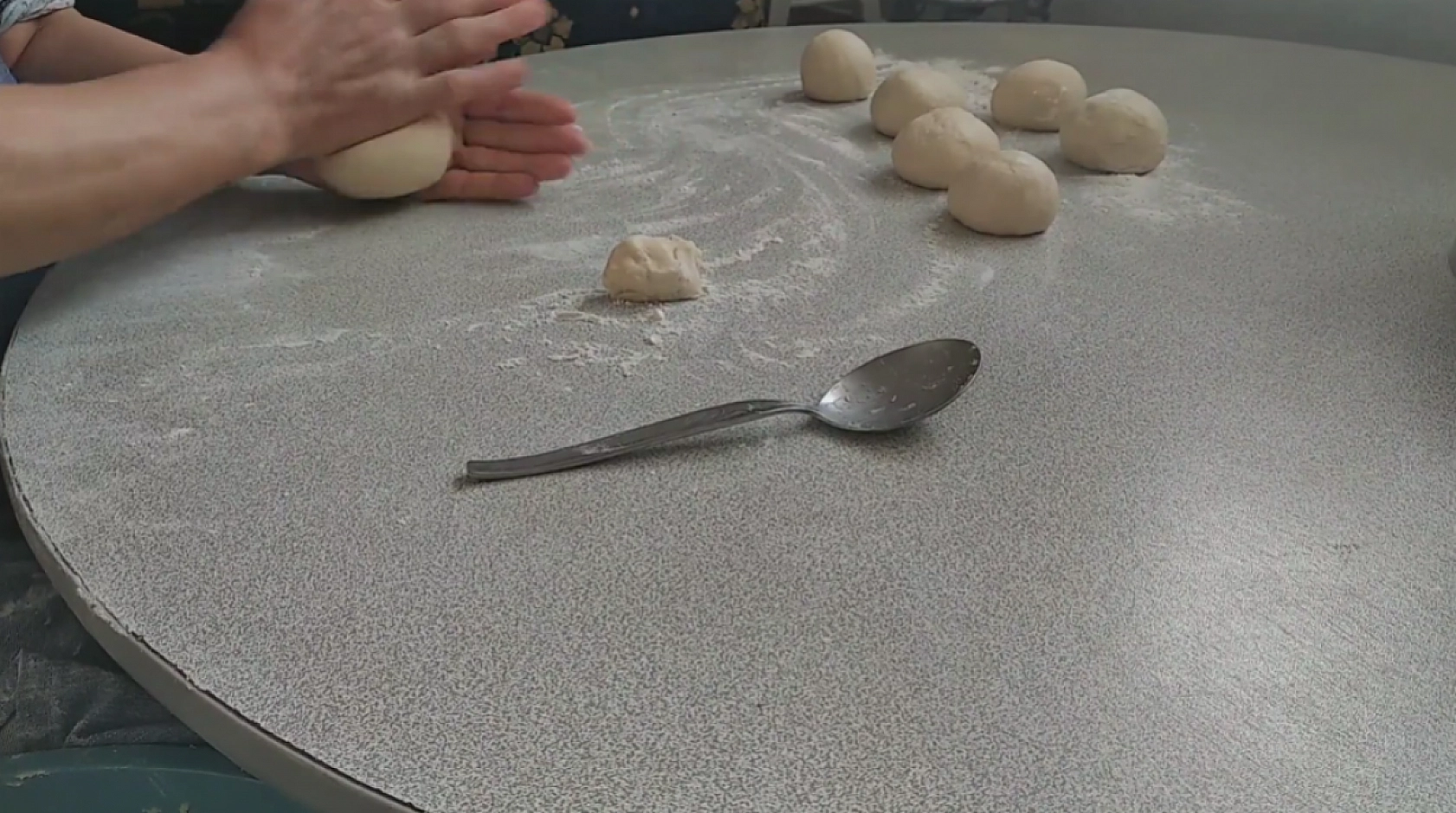 Tadı damak çatlatıyor! Elazığ'ın yöresel tatlısını deneyenler sürekli adından bahsediyor