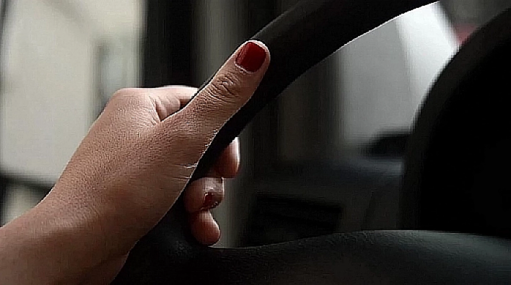 Ehliyetini yenilemeyen yandı!