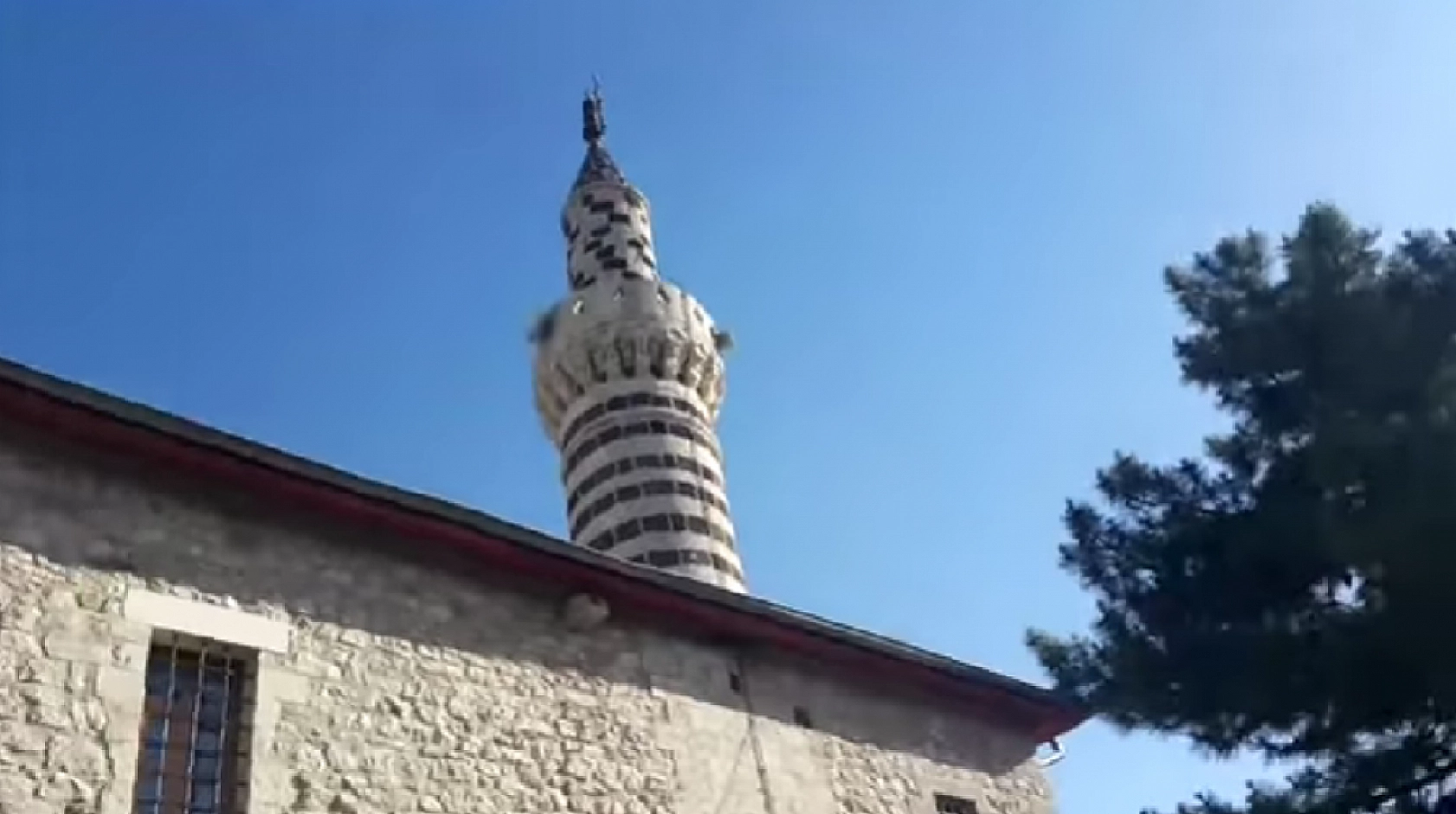 Elazığ'ın 600 yıllık camisi restore ediliyor! Gören şaşkınlığını gizleyemiyor!