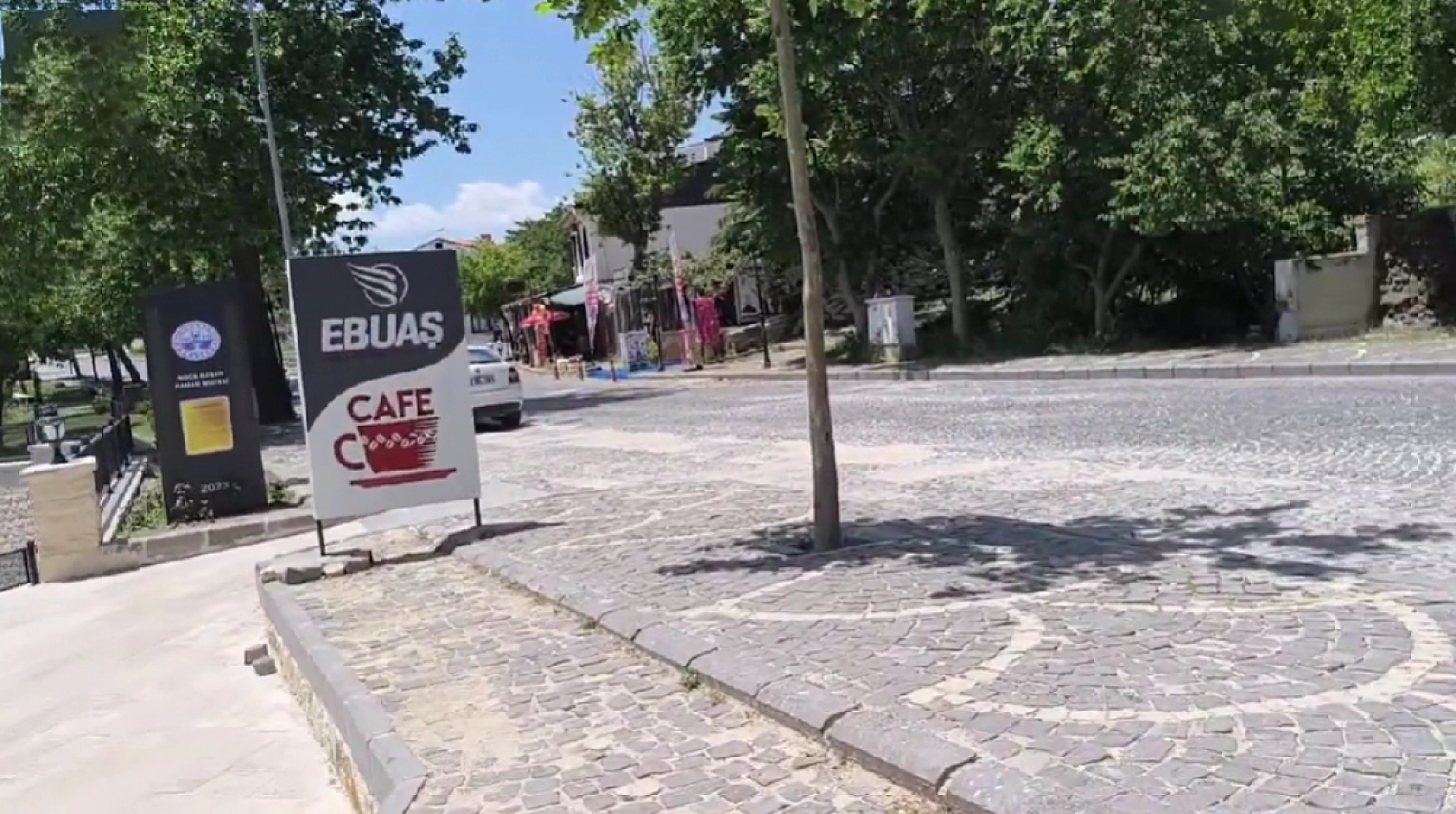 Elazığ'da 40 derecelik sıcaktan kaçanlar buraya sığınıyor! Adım atacak yer kalmıyor. Akın akın gidiyorlar