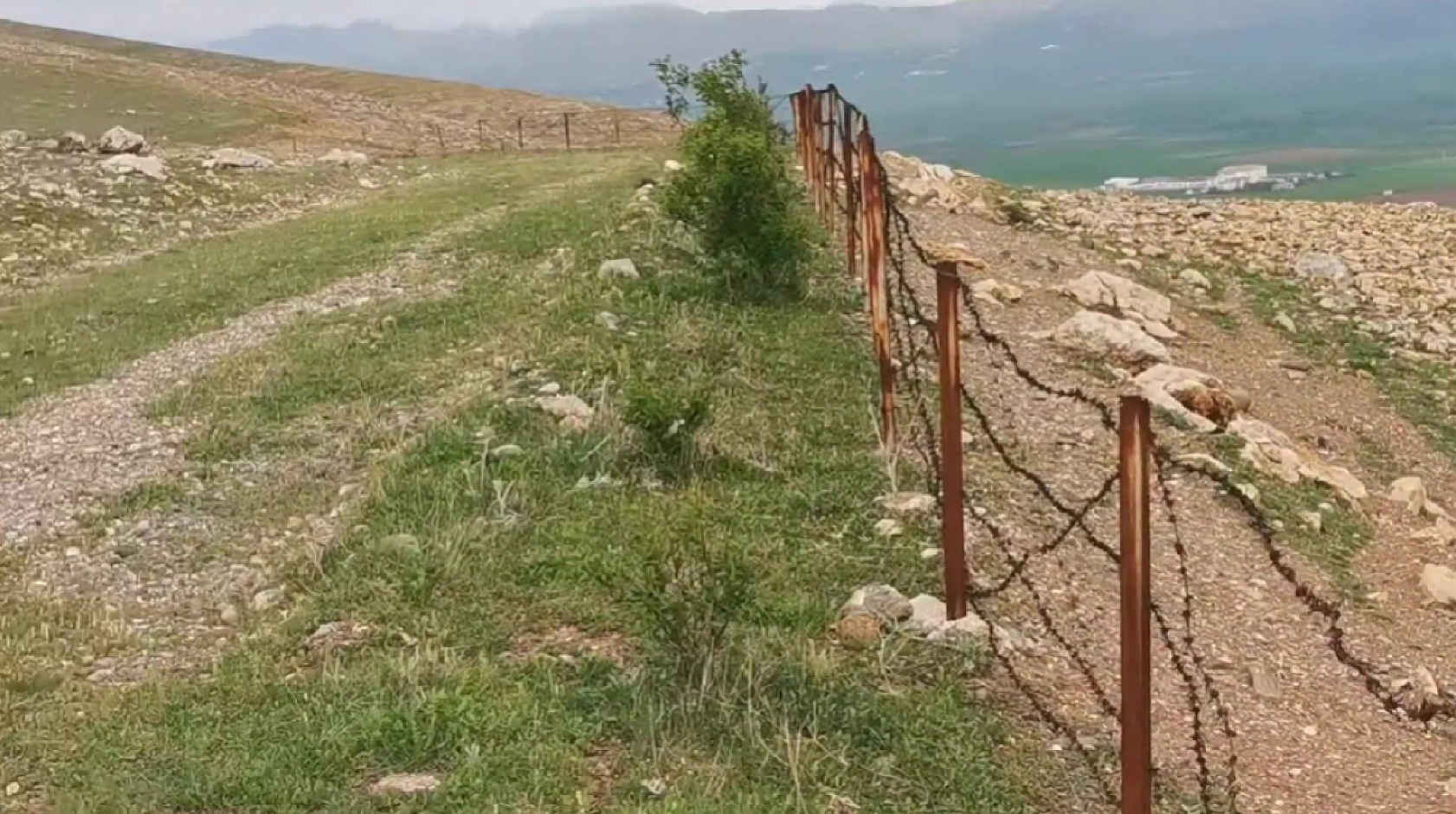 Elazığ'da 700 metrelik dağın içinden gökyüzü görünüyor! Birçok Elazığlı burayı bilmiyor