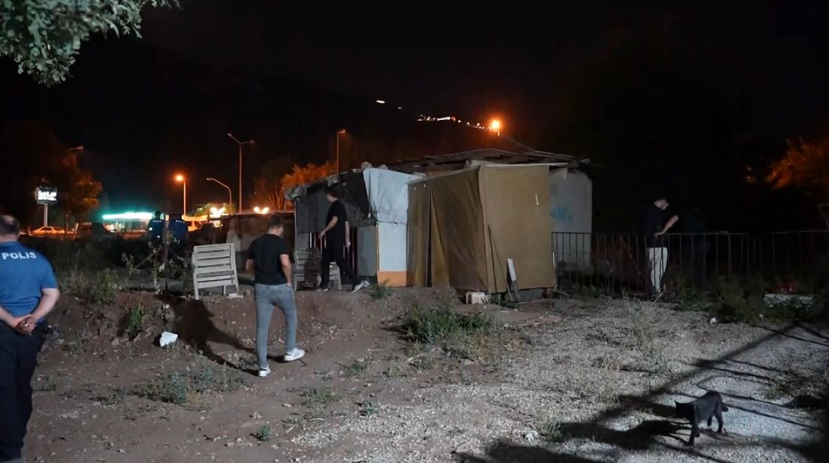 İki grup arasındaki kavga kanlı bitti