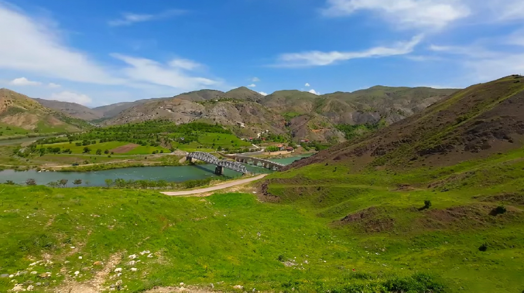 Elazığ'da bu ilçelerin yazın nüfus katlanıyor, kasalar dövizle doluyor! İşte Elazığ'ın gurbetçi cenneti ilçeleri