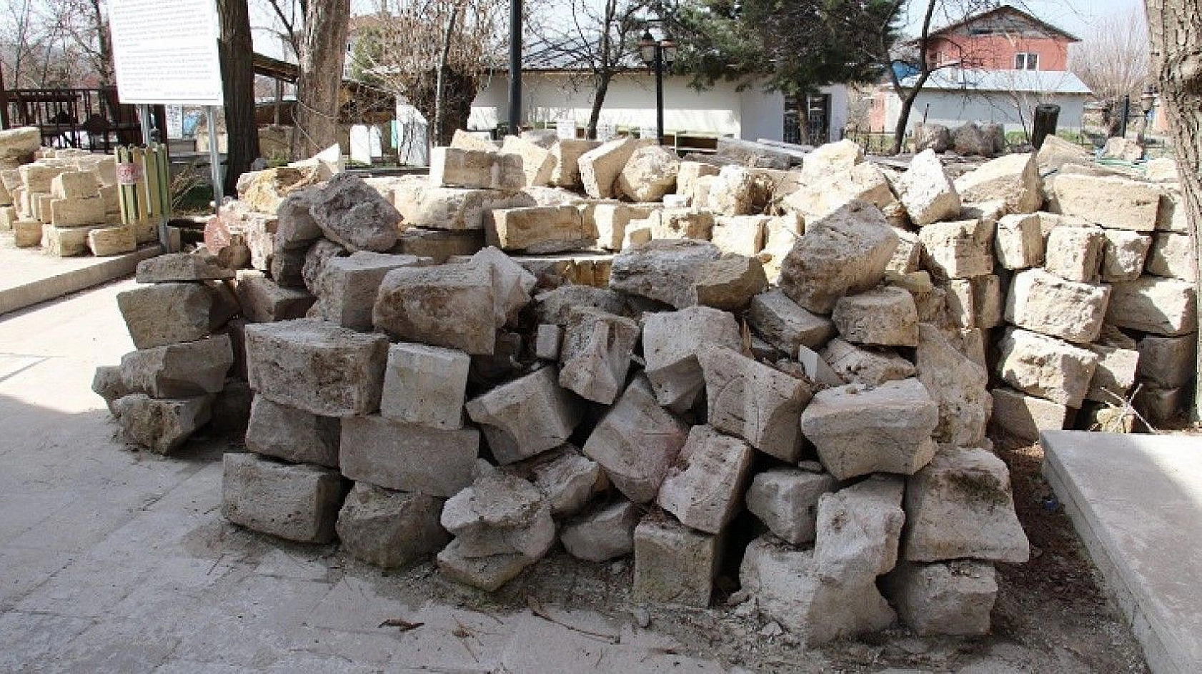 Fotoğraflarla 386 yıllık Sultan 4. Murat Camii