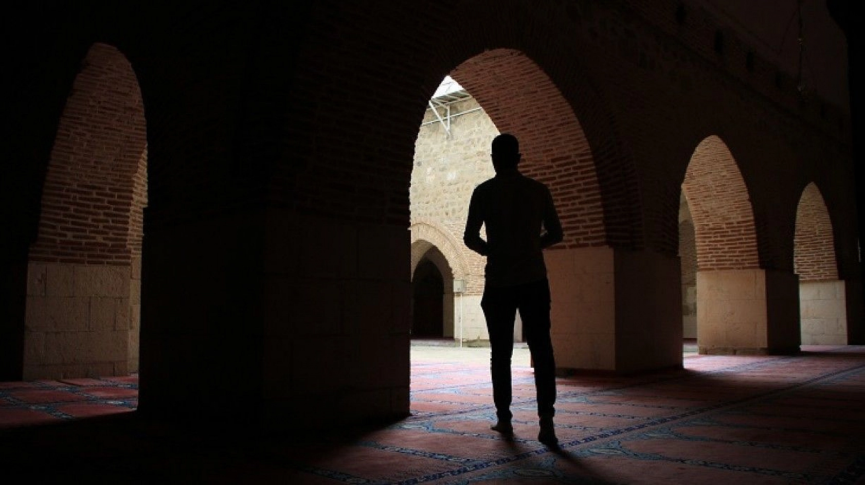 Bu yıl gelemeyenlere özel Ulu Cami'den muhteşem kareler...