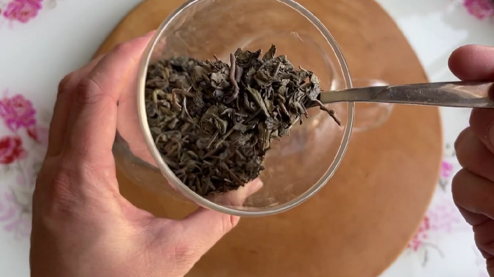 İştahı kapatıyor, gazlı içecek isteğini azaltıyor! Metabolizmayı destekleyen bu içecek Elazığ'da ilgi görüyor