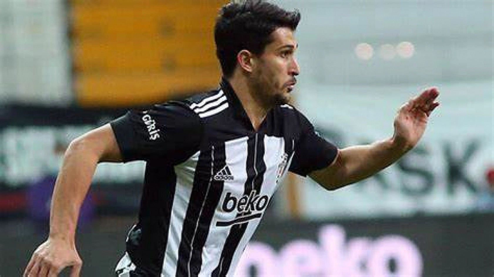 Necip Uysal'ın durumu ne oldu? Beşiktaş'a yeni şok… Uzun süre yer alamayabilir