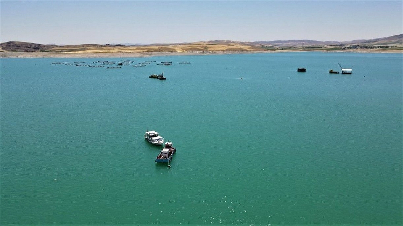 Yarımada konumundaki Elazığ, sualtı flora ve faunasıyla dikkat çekiyor