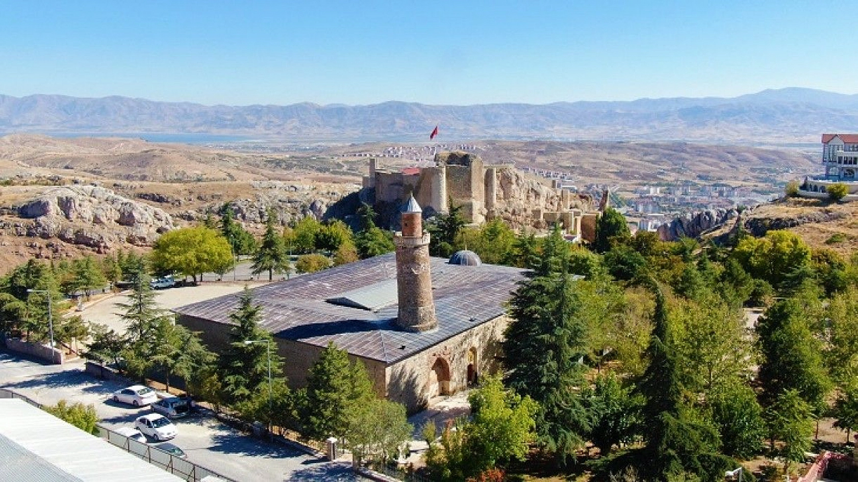Bu yıl gelemeyenlere özel Ulu Cami'den muhteşem kareler...