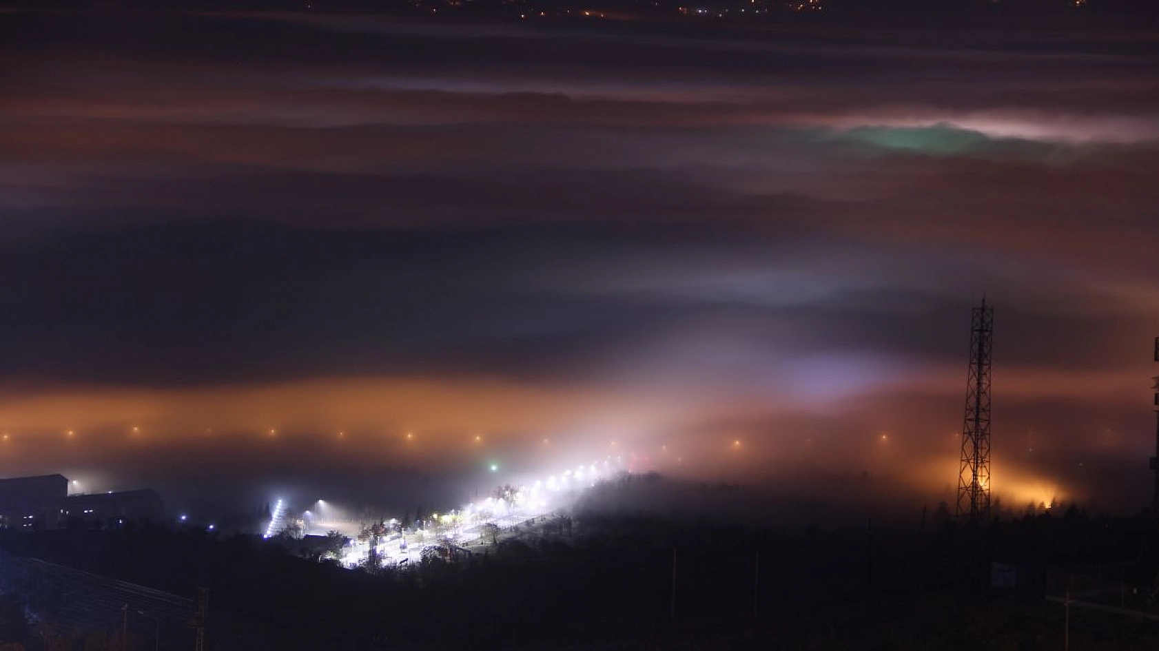 Paris Değil, Elazığ...